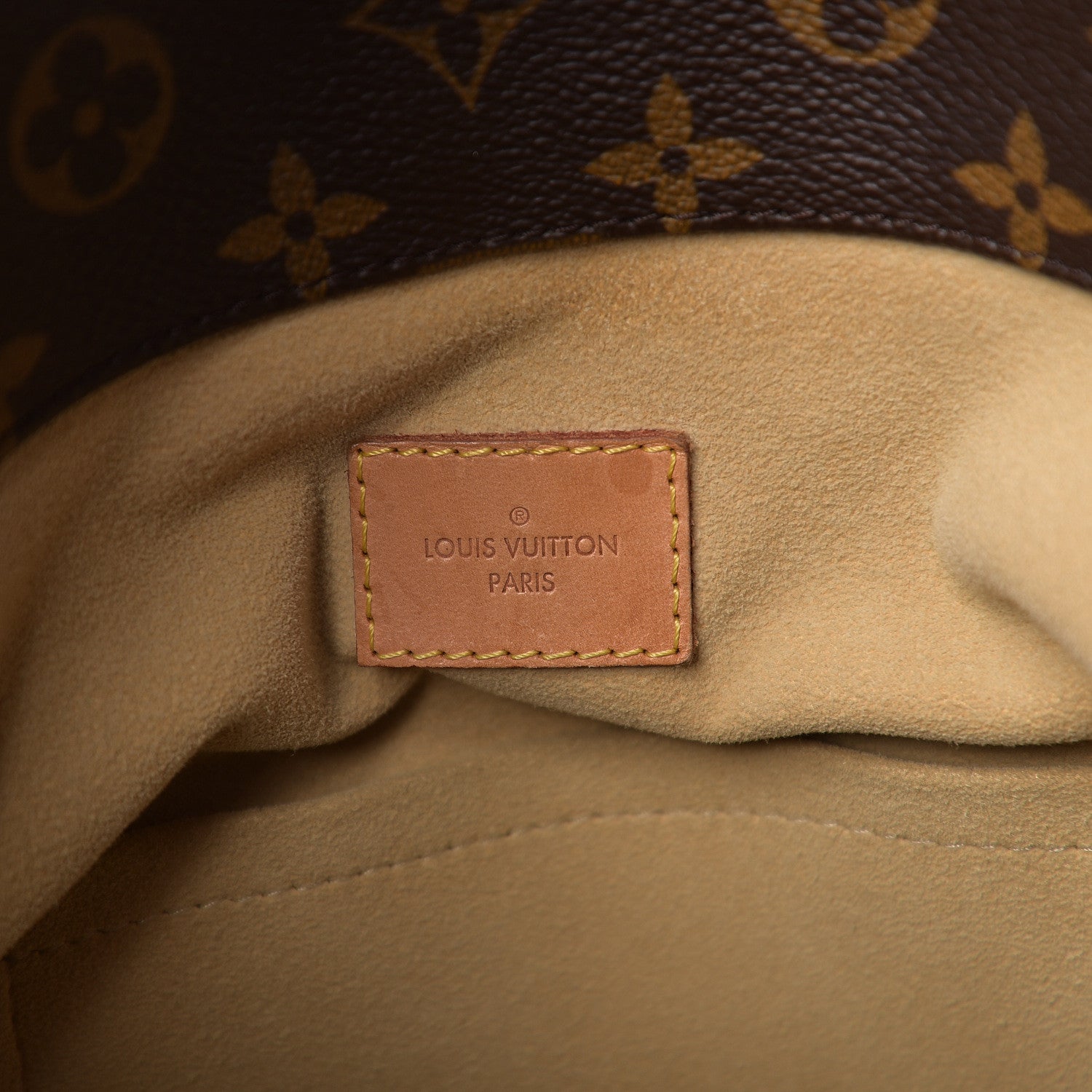 Louis Vuitton Monogram Artsy MM 5 of 9