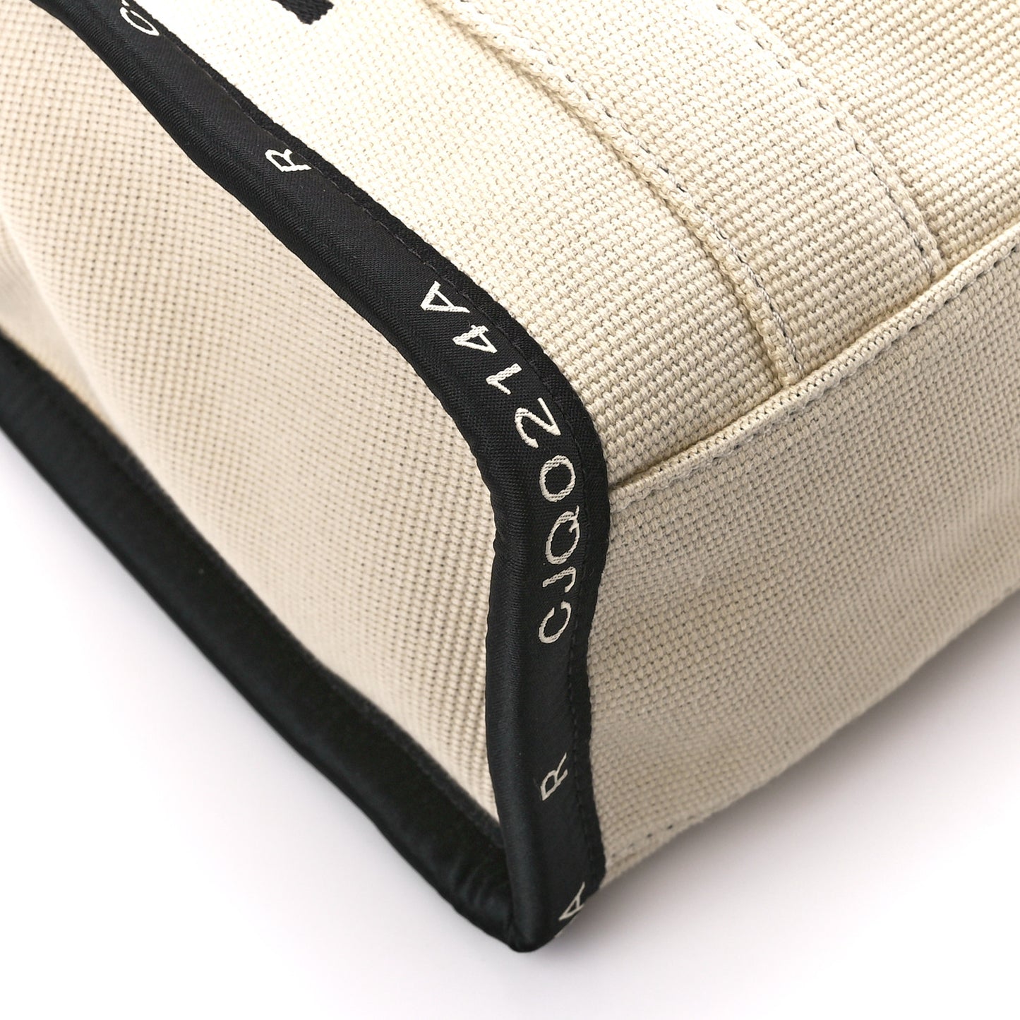 Jacquard Small The Traveler Tote Bag Warm Sand