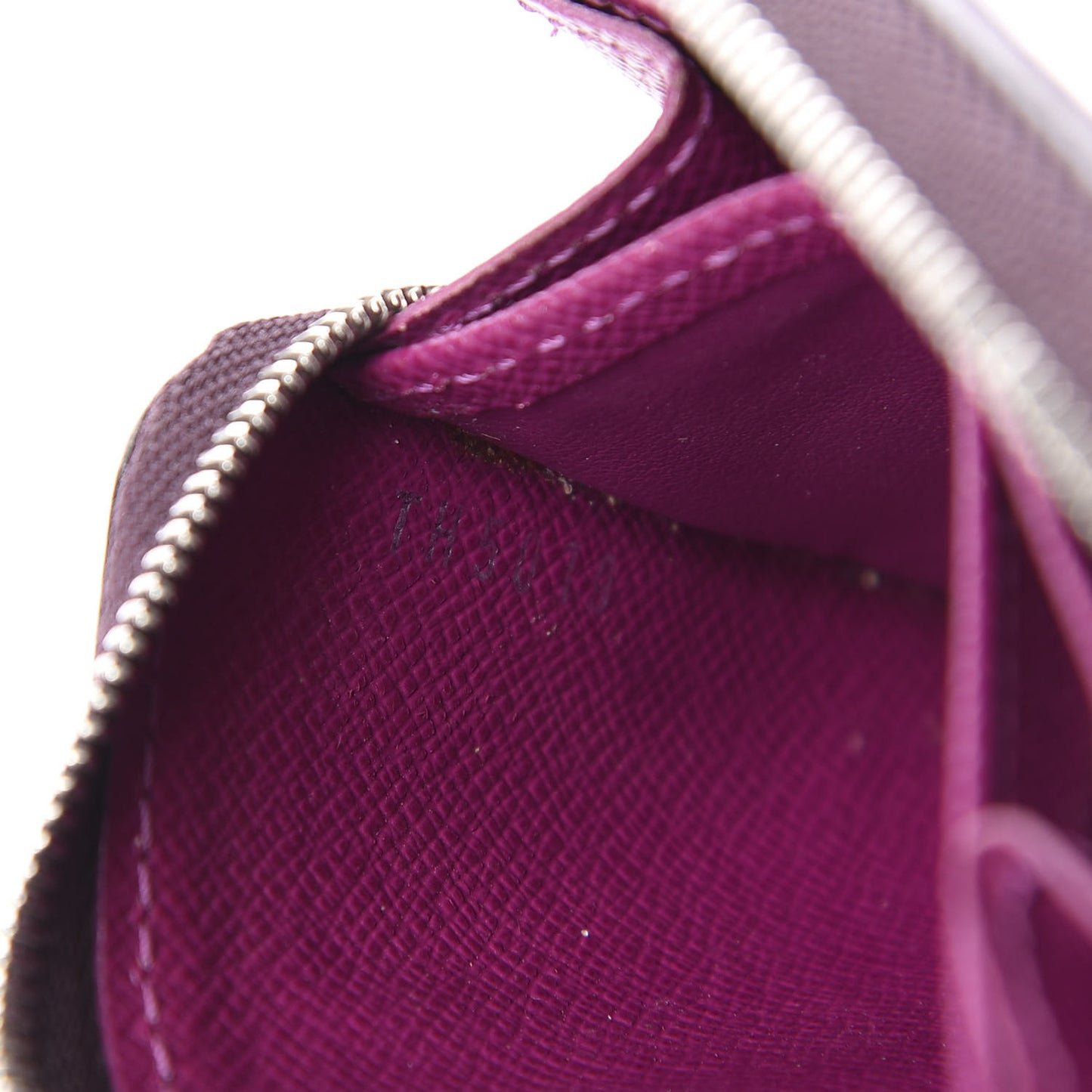 Epi Zippy Coin Purse Cassis