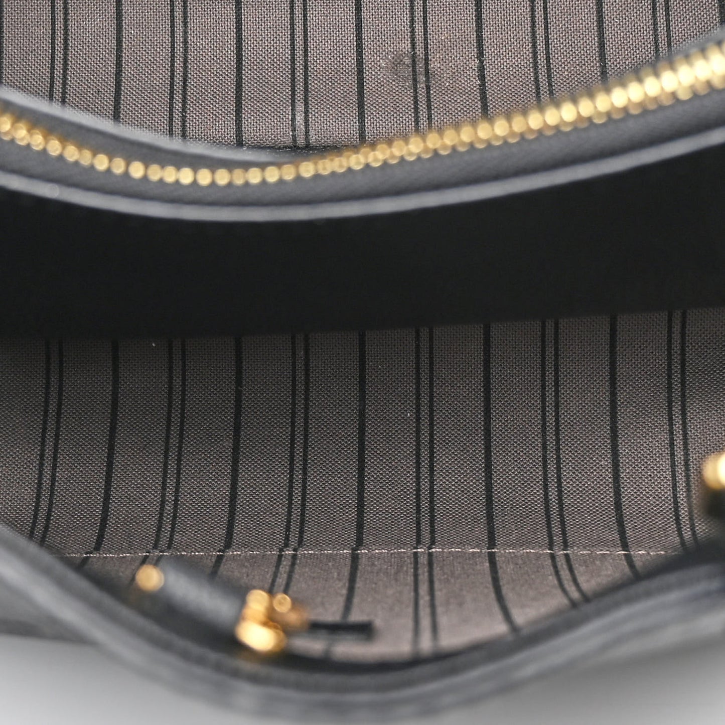 Empreinte Montaigne MM Black