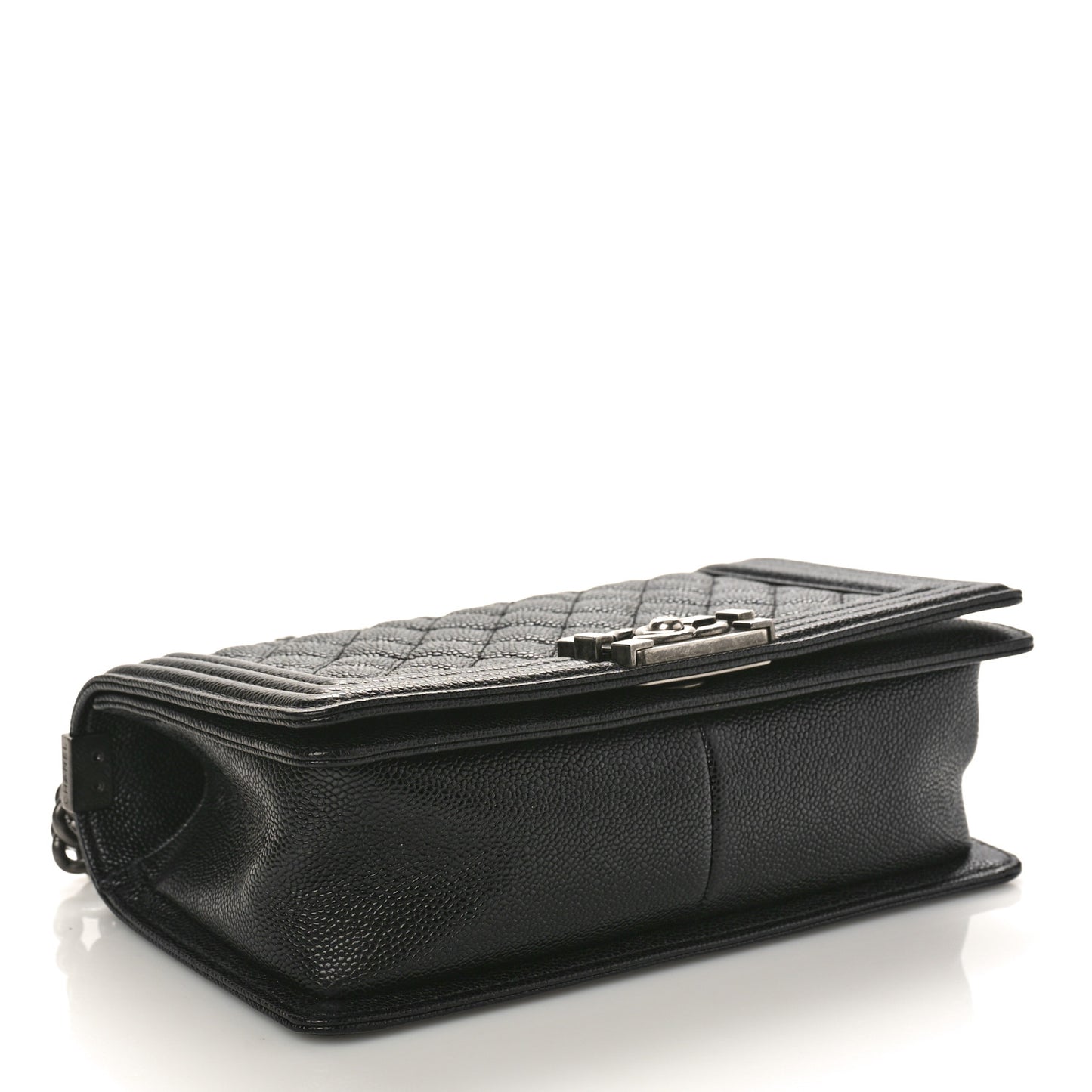 Caviar Quilted Medium Boy Flap Black
