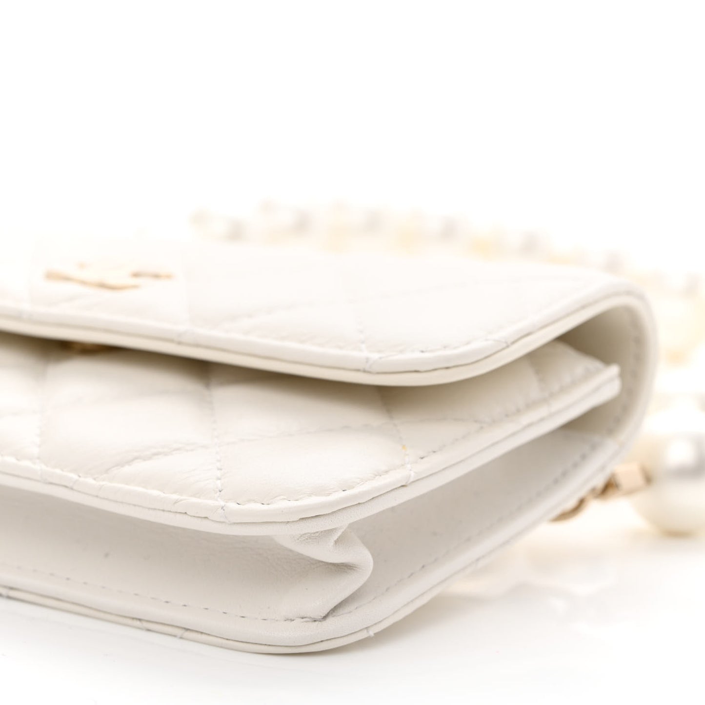 Calfskin Quilted Maxi Pearls Clutch With Chain White