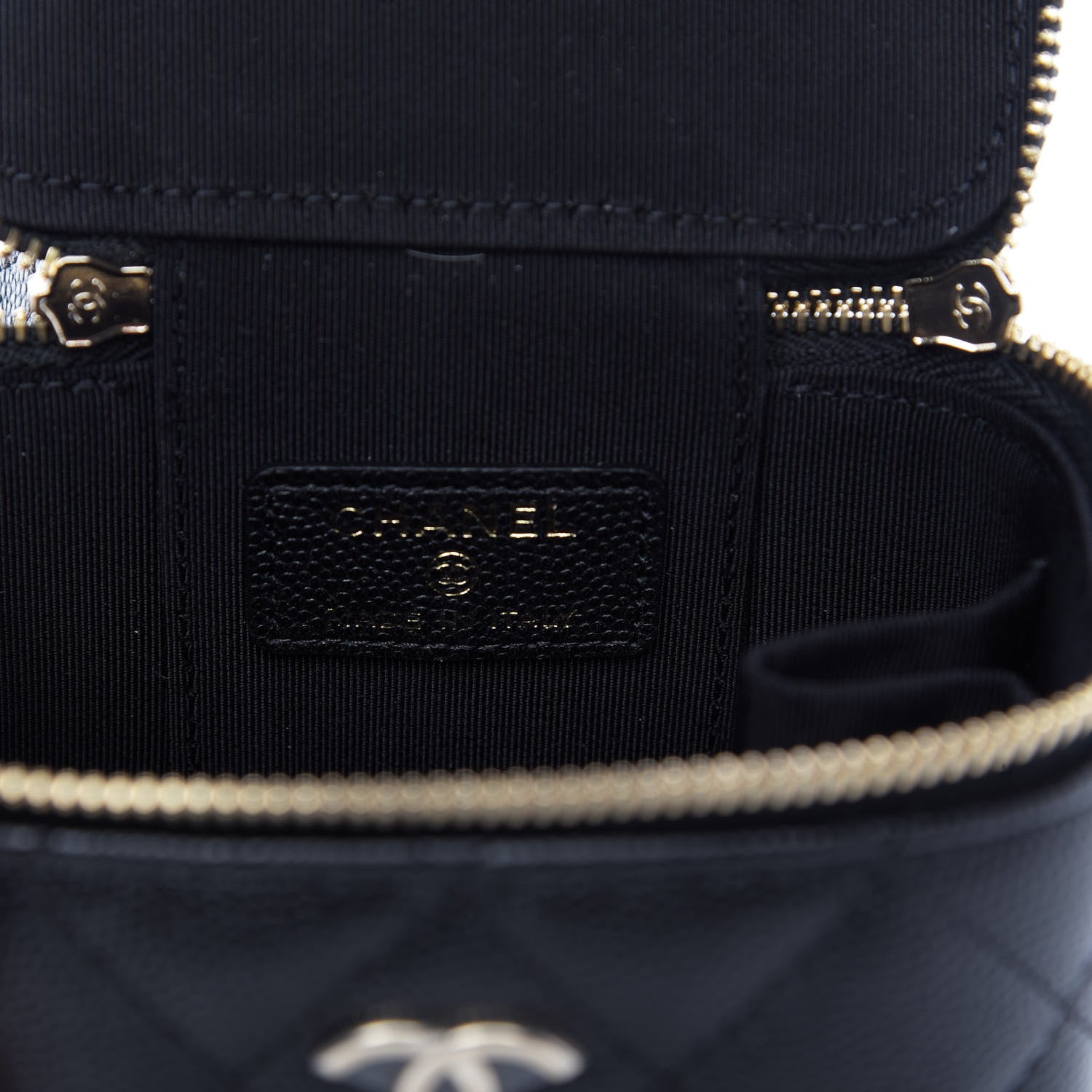 Chanel Caviar Quilted Mini Pearl On Top Vanity Case With Chain Black 16 of 18