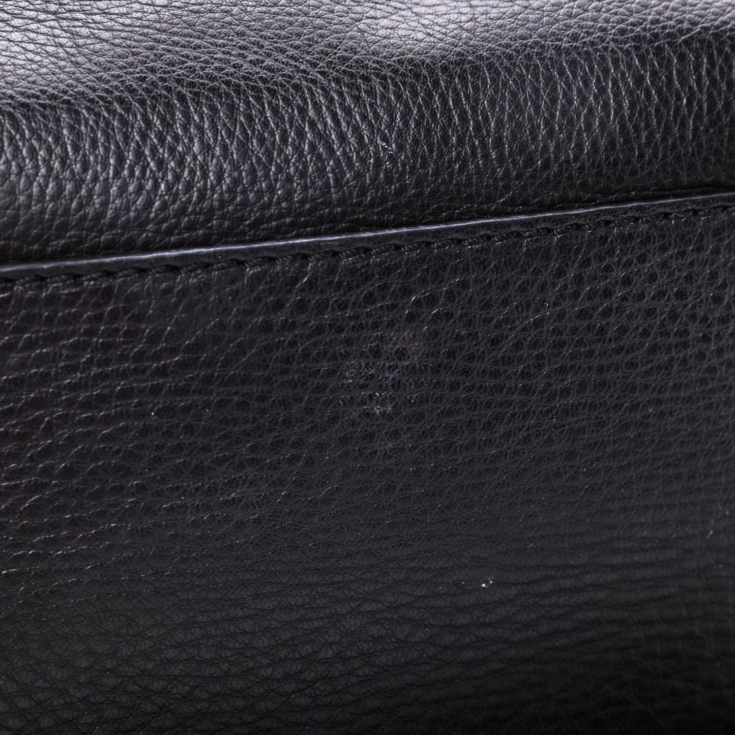 Waxy Grained Calfskin Small Nightingale Black