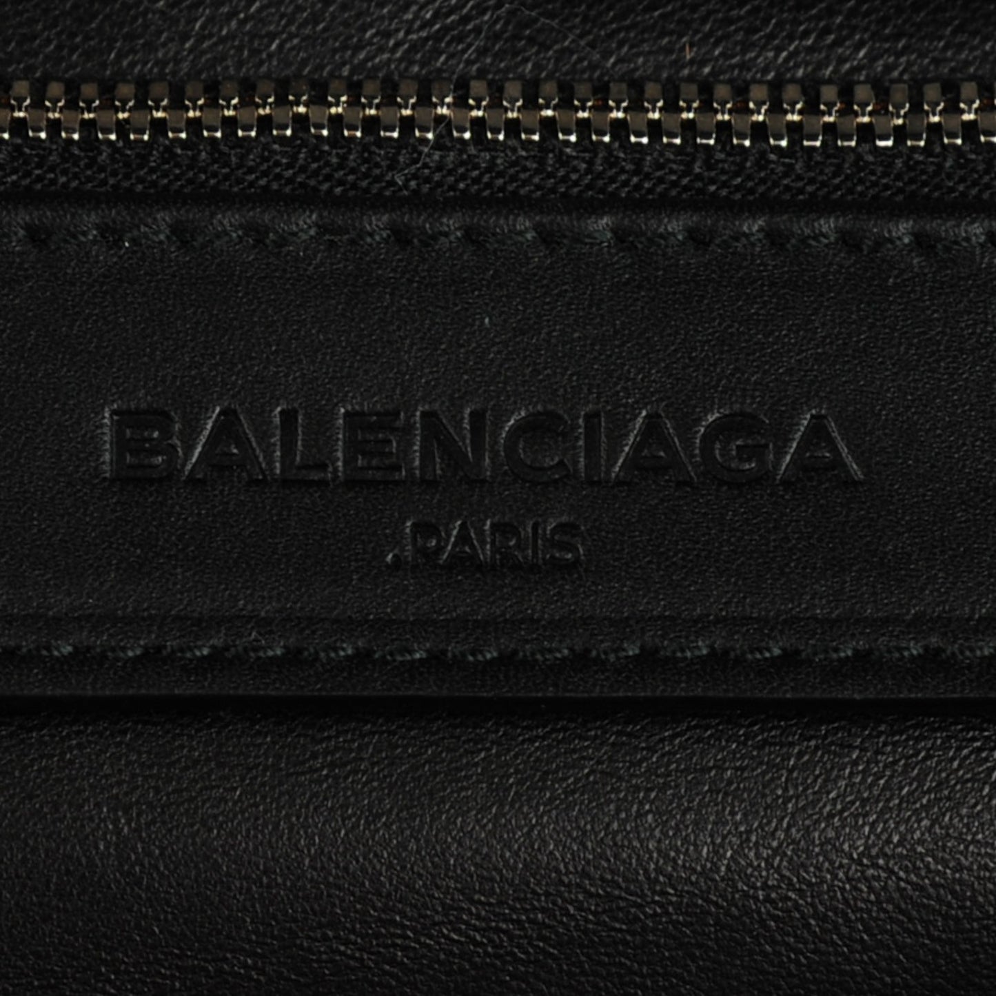Calfskin Le Dix Zip Cartable Black