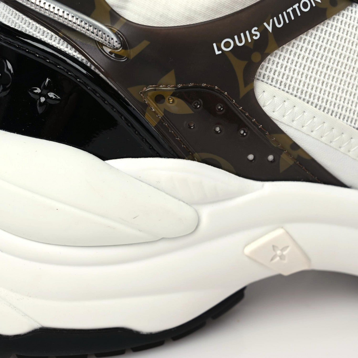 Louis Vuitton LOUIS VUITTON Monogram Calfskin Run 55 Sneakers 37.5 White 17 of 18