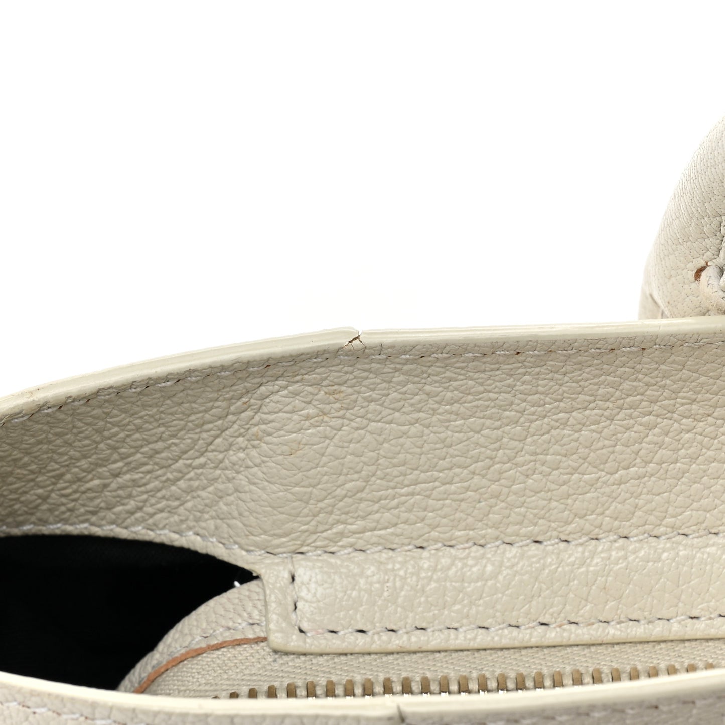 Chevre Gold Metallic Edge Hardware City White