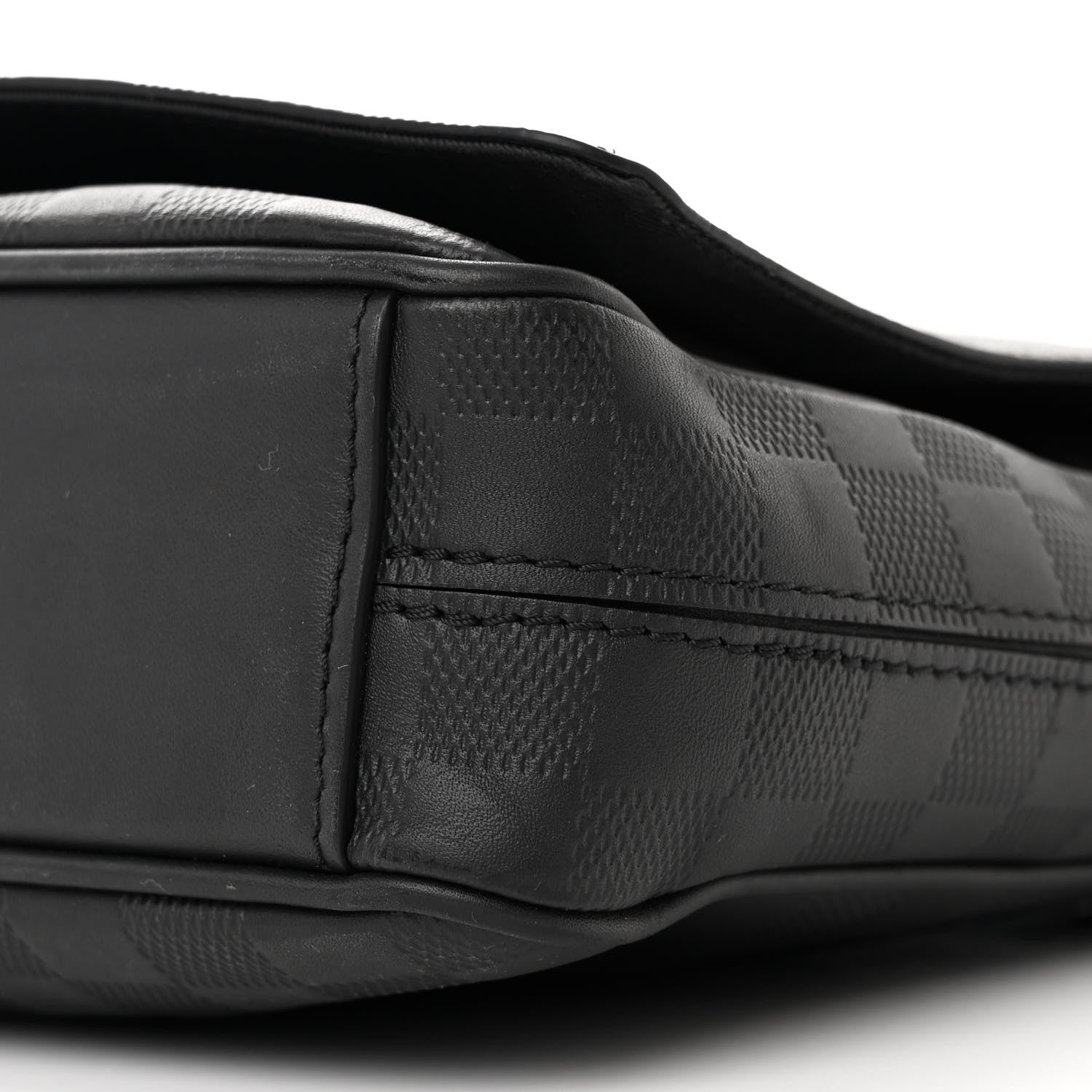 Louis Vuitton Damier Infini District PM Onyx 9 of 9