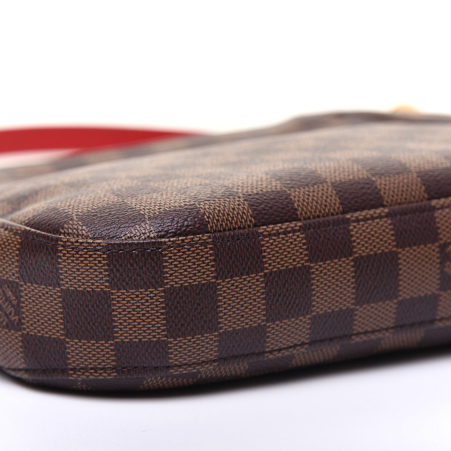 Louis Vuitton Damier Ebene South Bank Besace 6 of 21