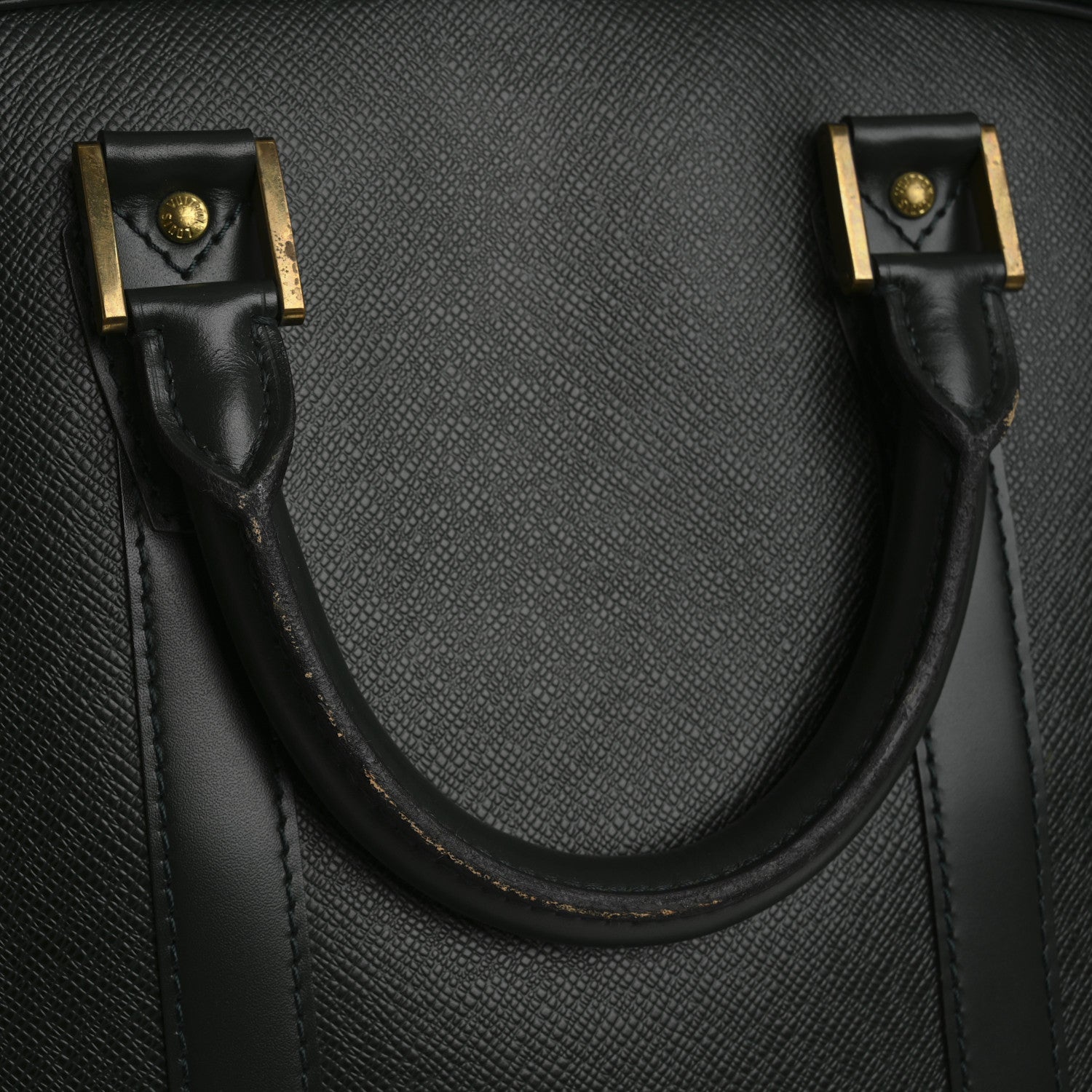 Louis Vuitton Taiga Helanga 1 Poche Epicea 14 of 18