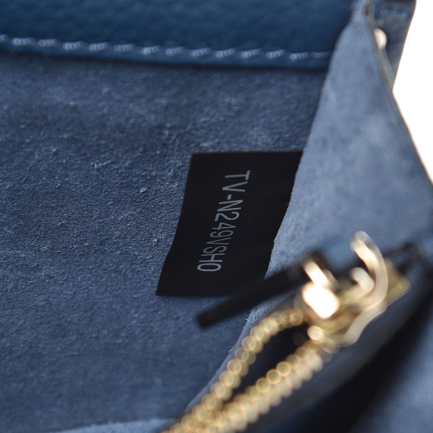Valentino Garavani Grained Calfskin Rockstud Wallet on Chain Peacock 7 of 7