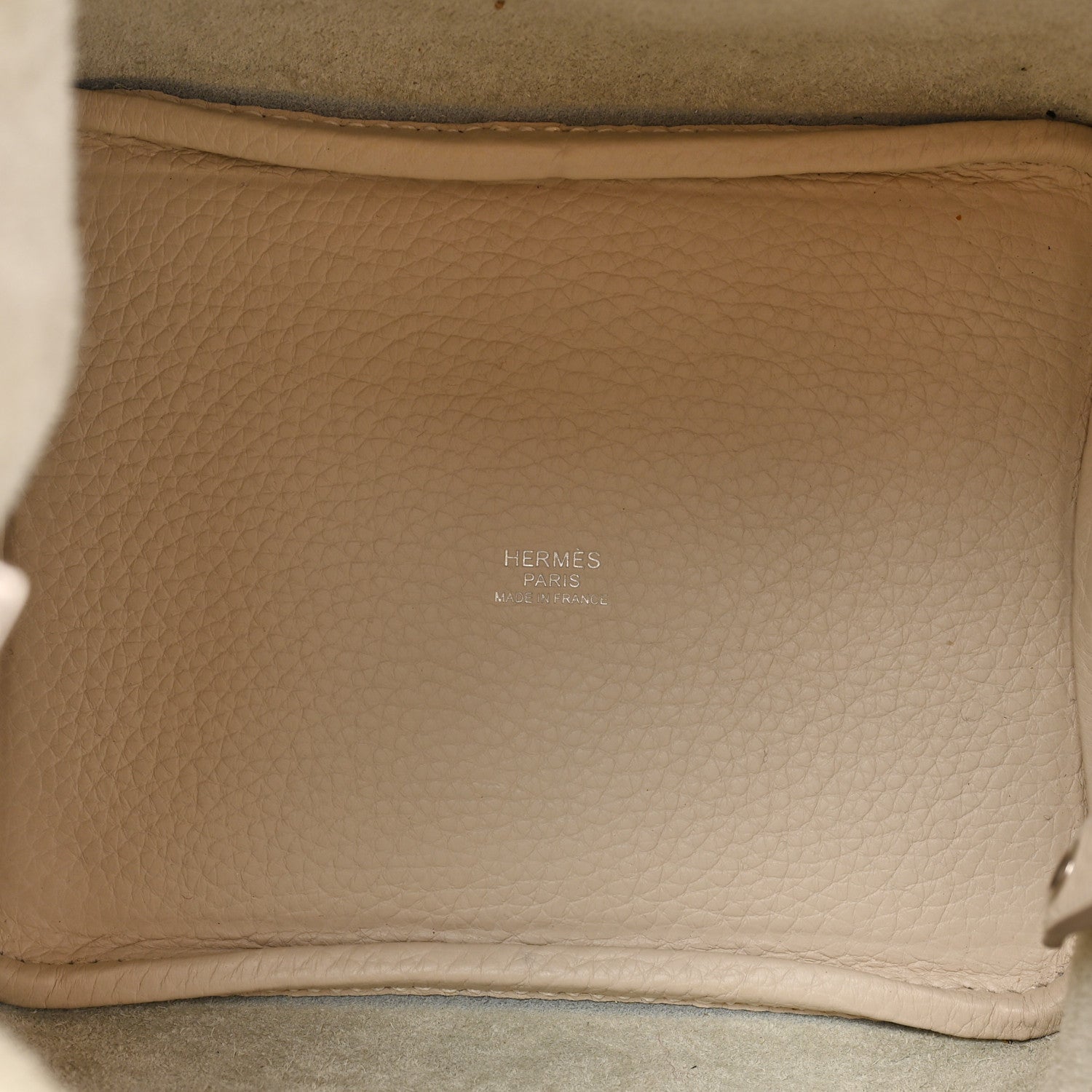 Hermes Taurillon Clemence Picotin Lock 18 PM Beton 5 of 10