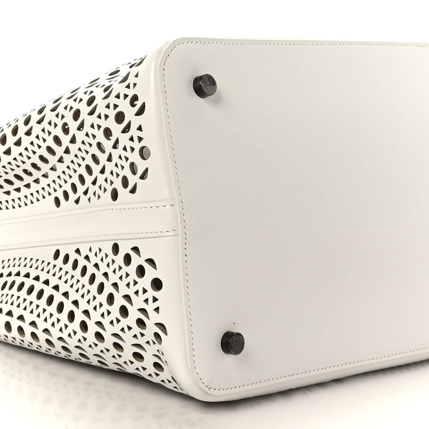 Calfskin Vienne Mina 32 Bag White