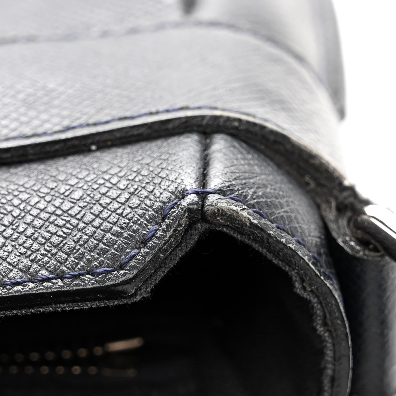 Louis Vuitton Taiga Milo Messenger Boreal 10 of 11