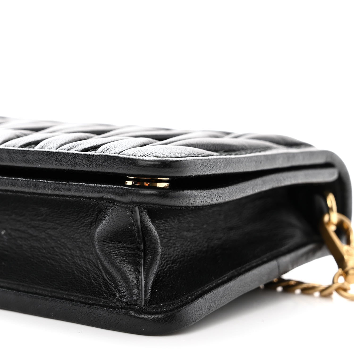 Miu Miu Nappa Matelasse Wallet On Chain Black 11 of 12