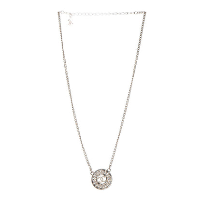 Chanel Pearl Baguette Crystal CC Medallion Necklace Gold 3 of 6