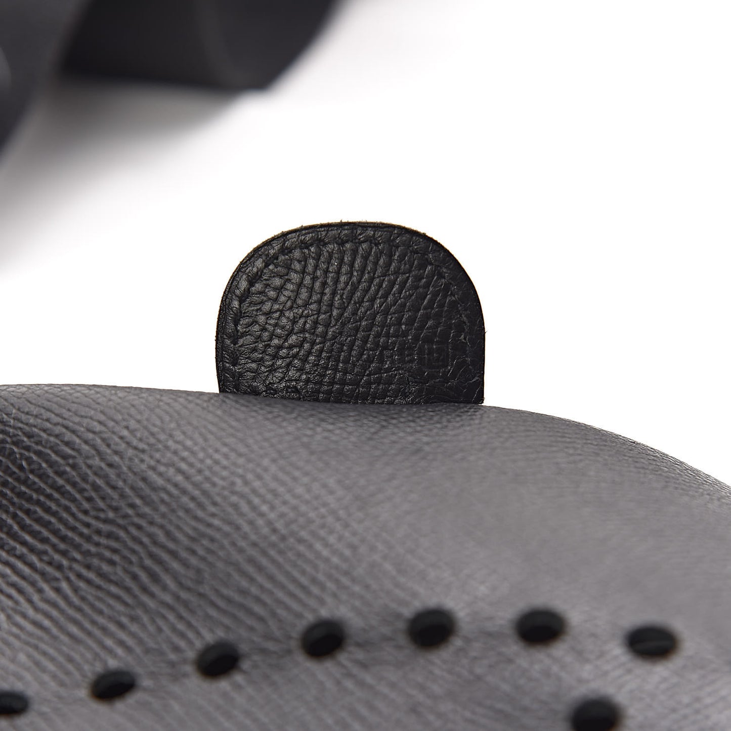 Epsom Evelyne III GM Black