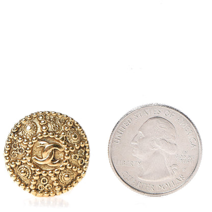Chanel CC Cufflinks Gold 2 of 4