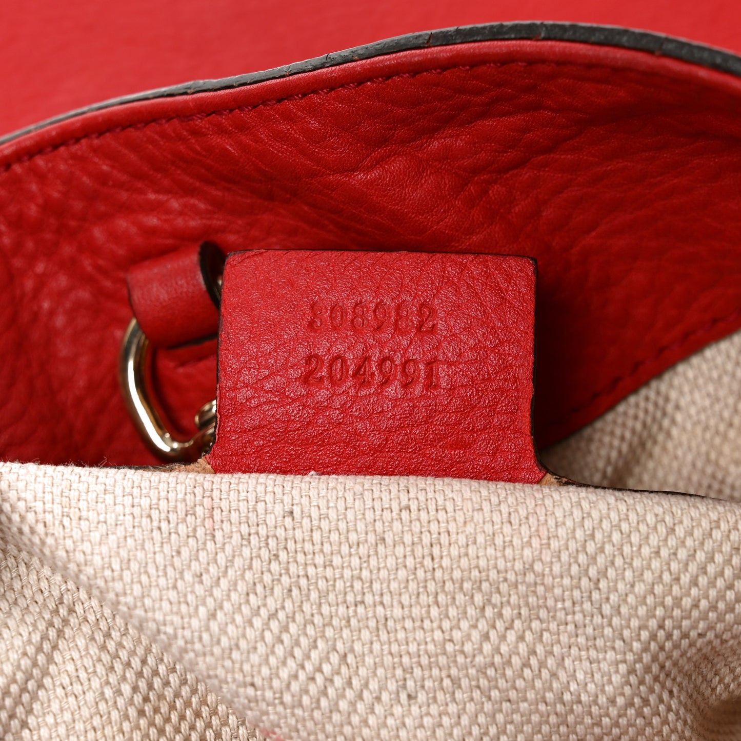 Pebbled Calfskin Medium Soho Chain Shoulder Bag Tabasco Red