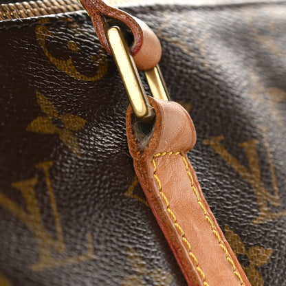 Louis Vuitton Monogram Cabas Mezzo 11 of 12