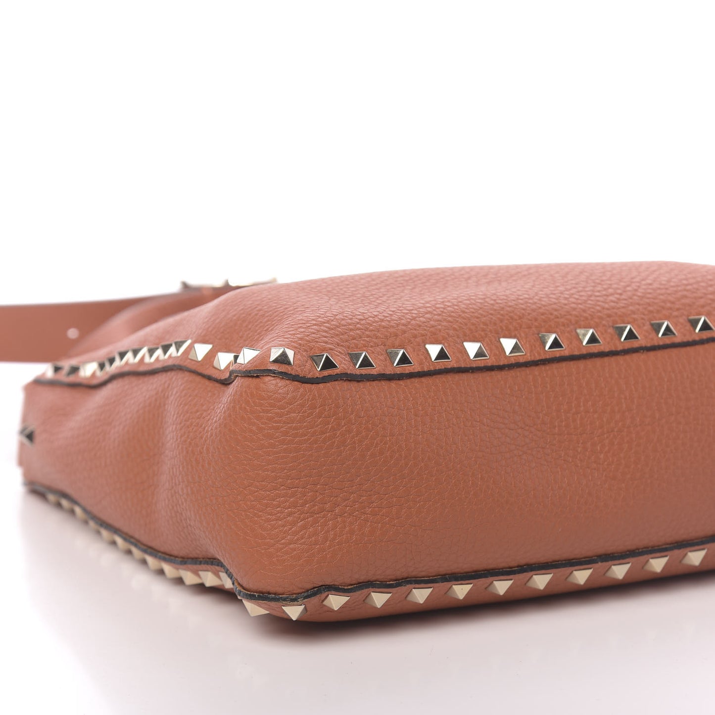 Pebbled Calfskin Small Rockstud Flip-Lock Messenger Bag Light Cuir