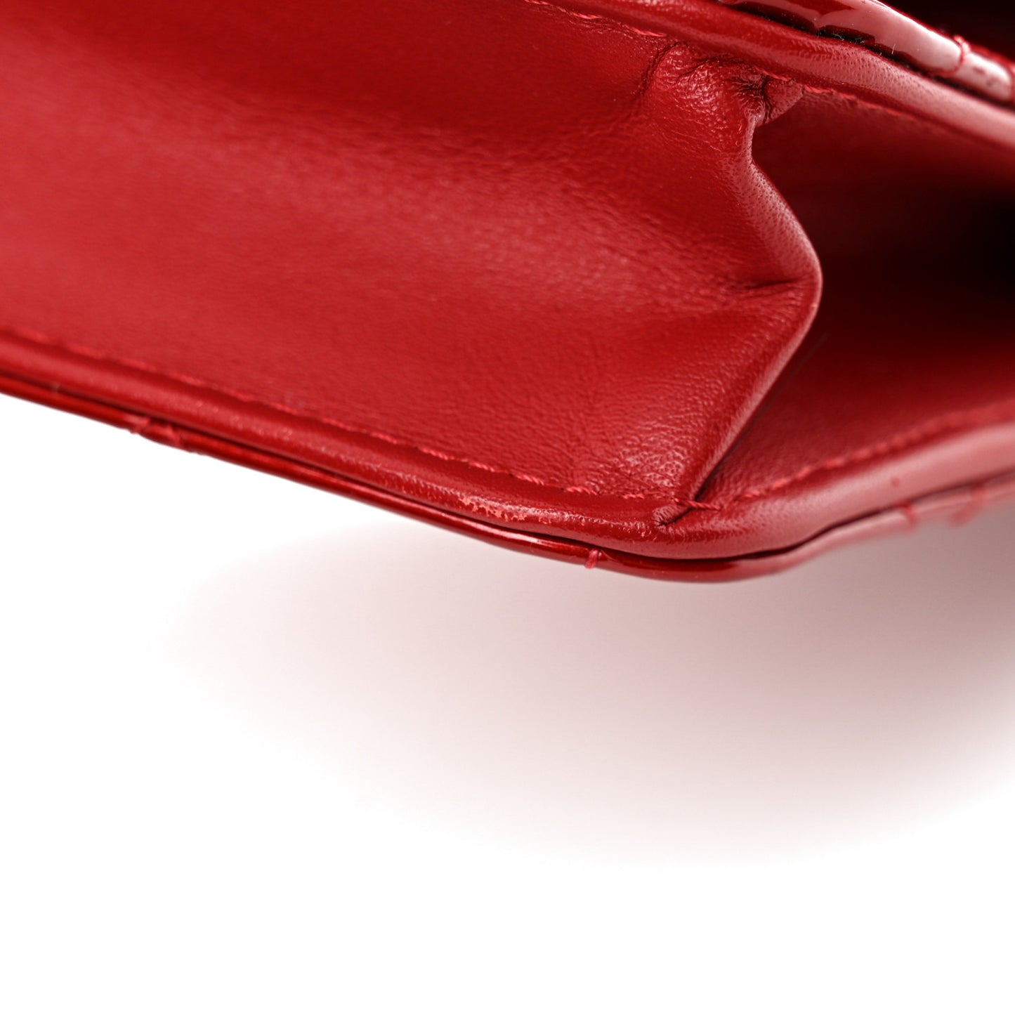 Patent Quilted Brilliant Wallet On Chain WOC Red