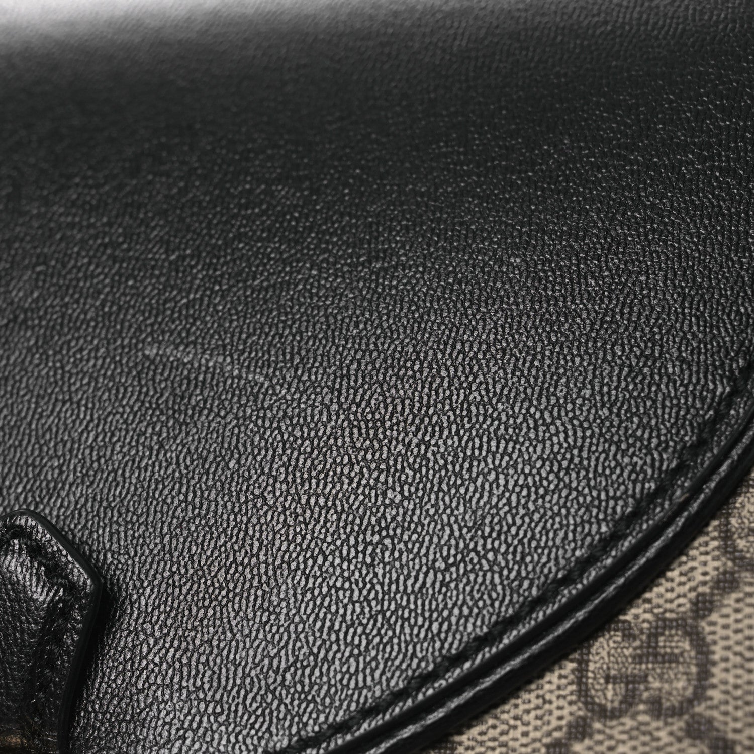 Gucci GG Supreme Monogram Calfskin Small Padlock Messenger Shoulder Bag Beige Black Cuir Beige Black Cuir 11 of 12