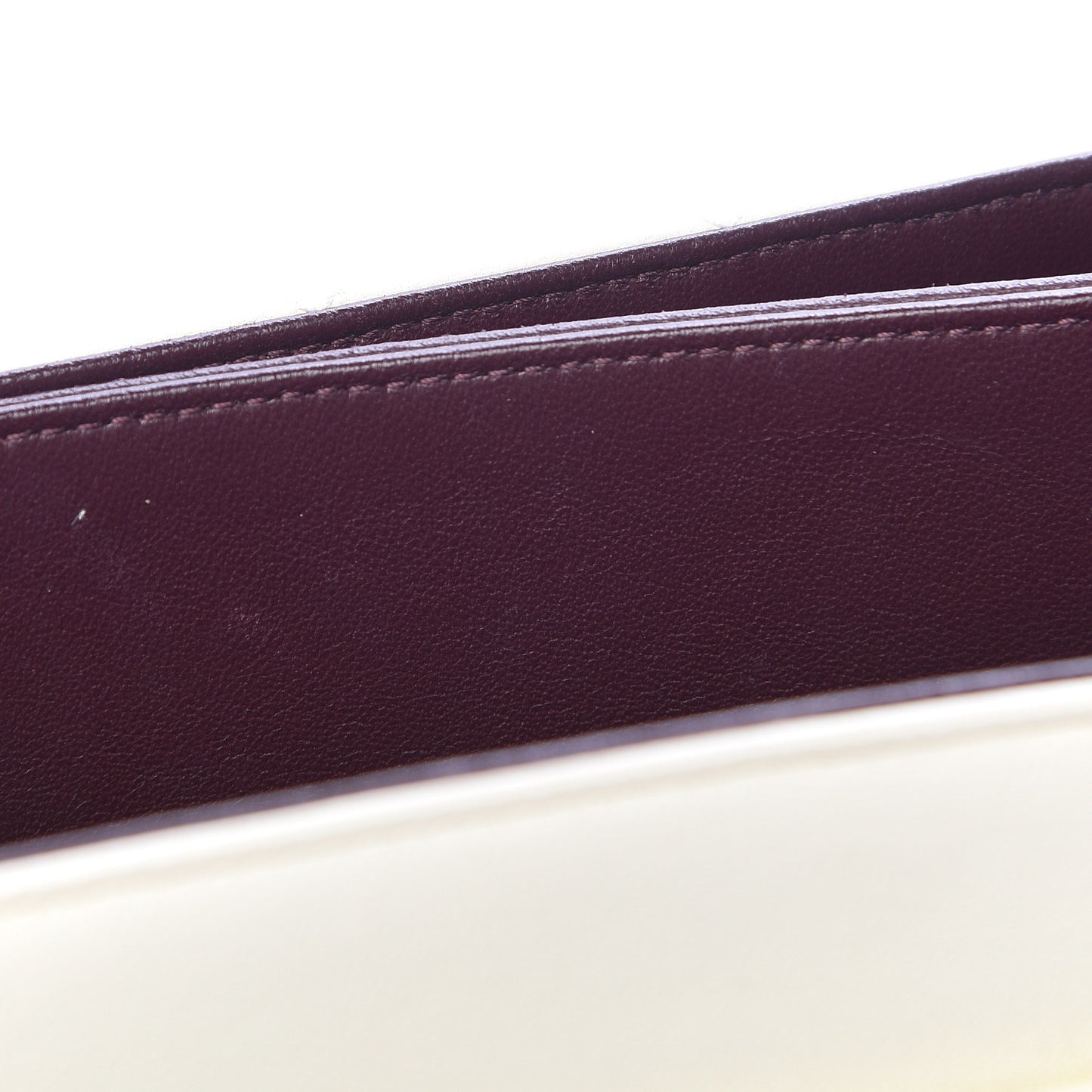 Sheepskin Quilted Beauty Lock Flap White