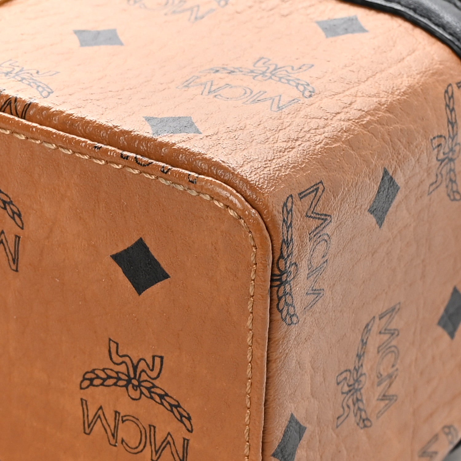 MCM Visetos Vanity Case Cognac Black 9 of 11