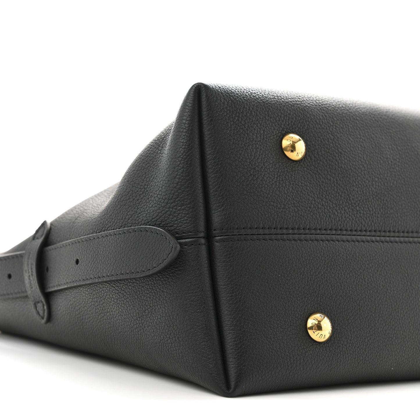 Grained Calfskin Low Key Hobo MM Black