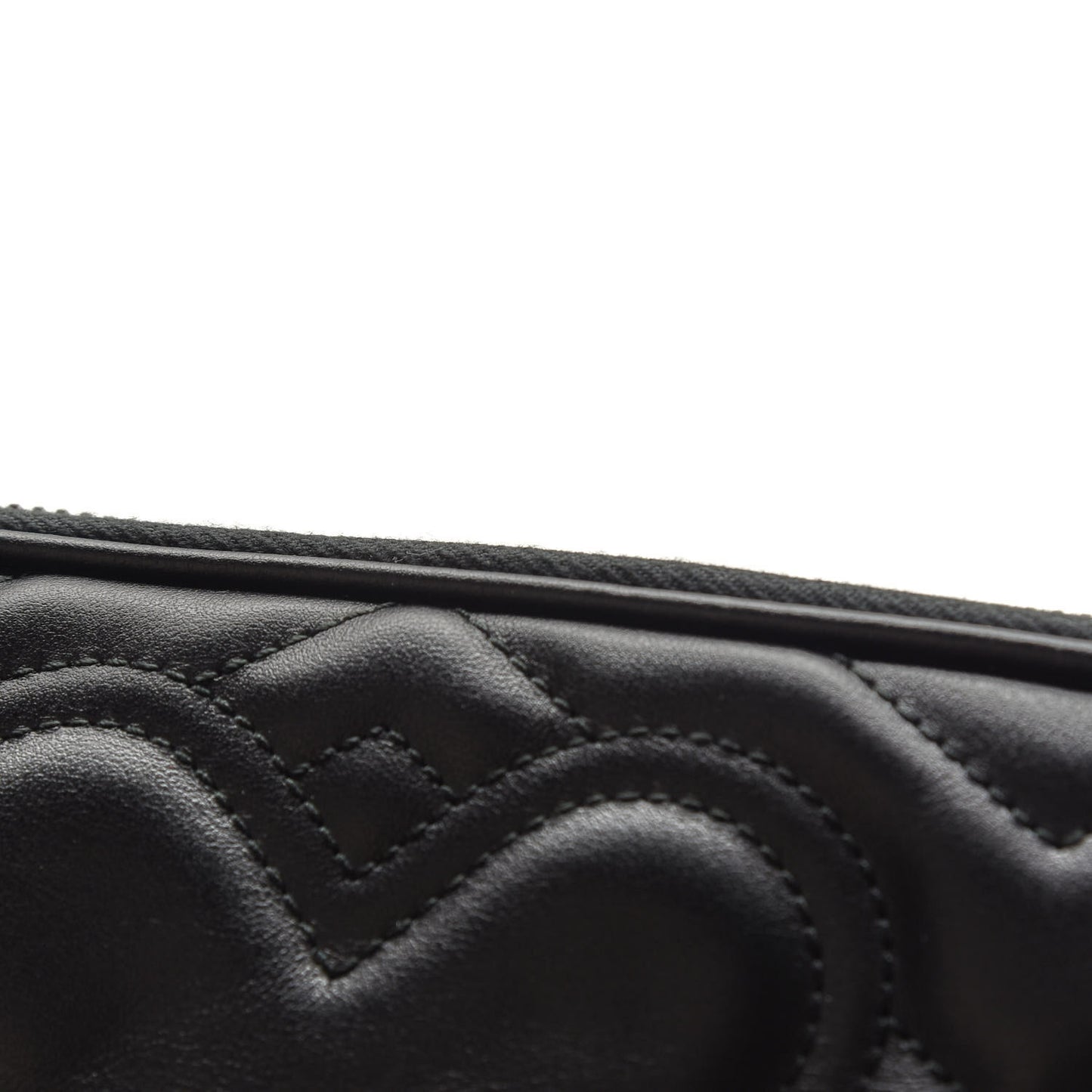 Calfskin Matelasse Mini GG Marmont Chain Crossbody Bag Black