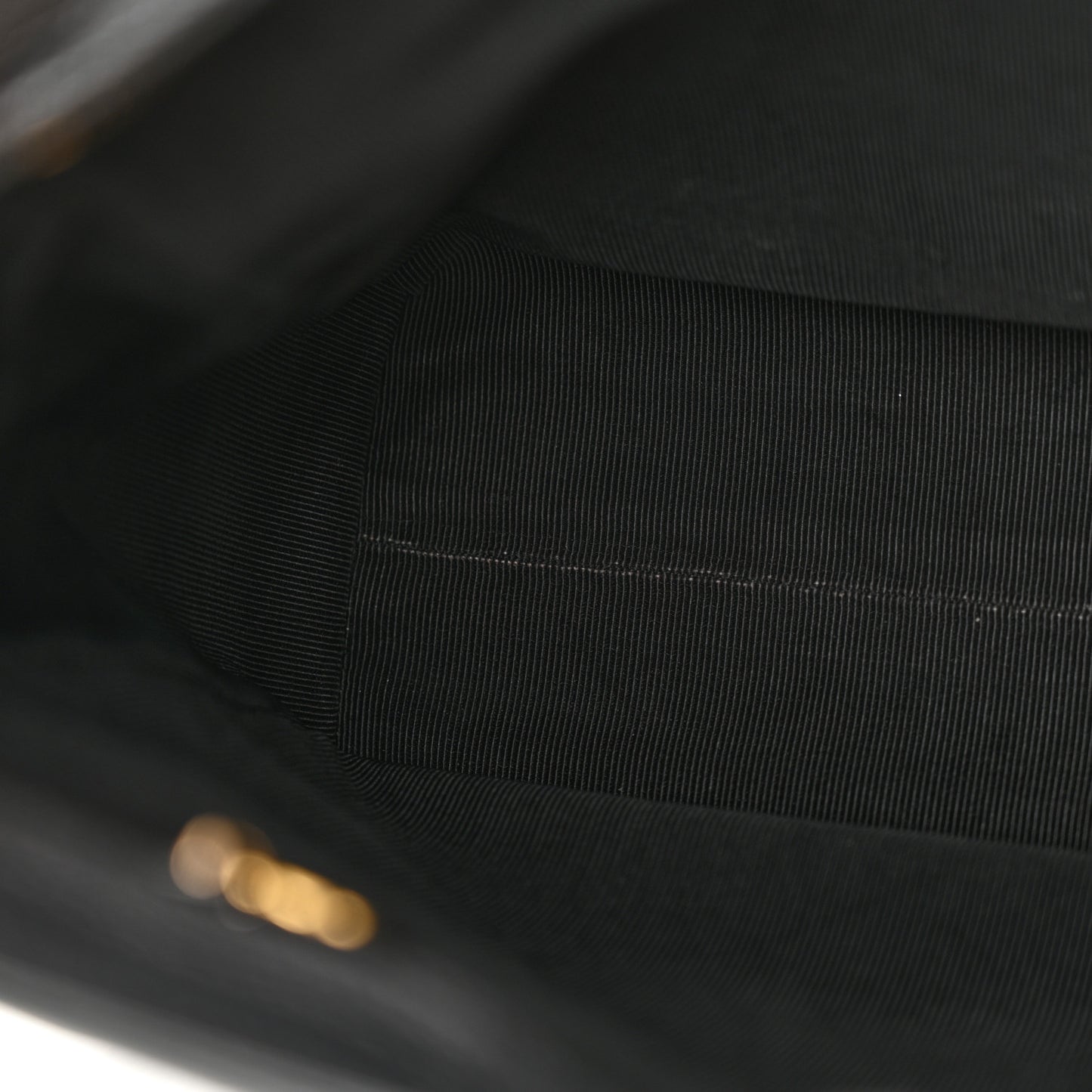 Caviar CC Shoulder Bag Black
