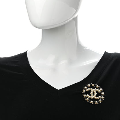 Chanel Pearl CC Brooch Black Gold 2 of 6