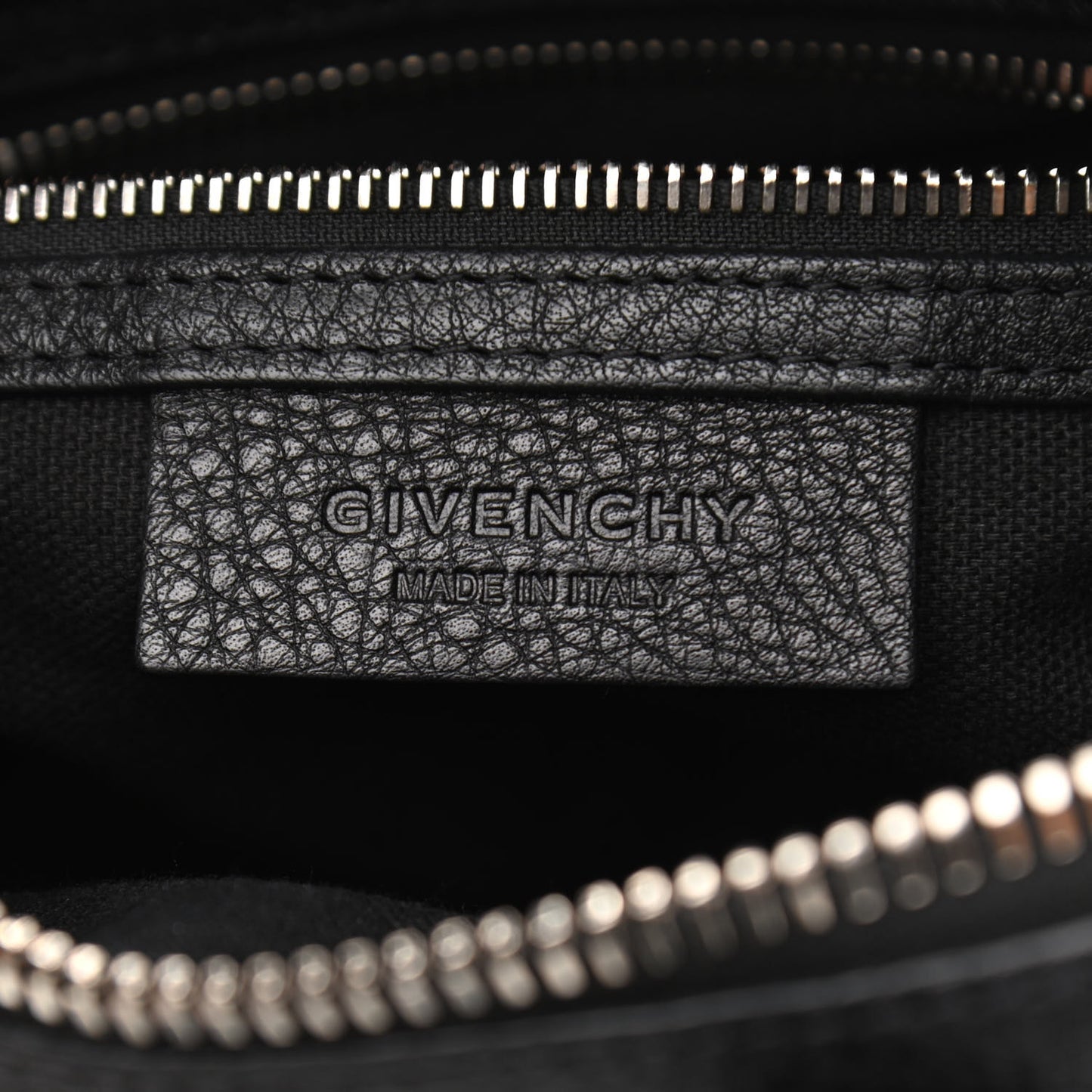 Pebbled Calfskin Small Nightingale Black
