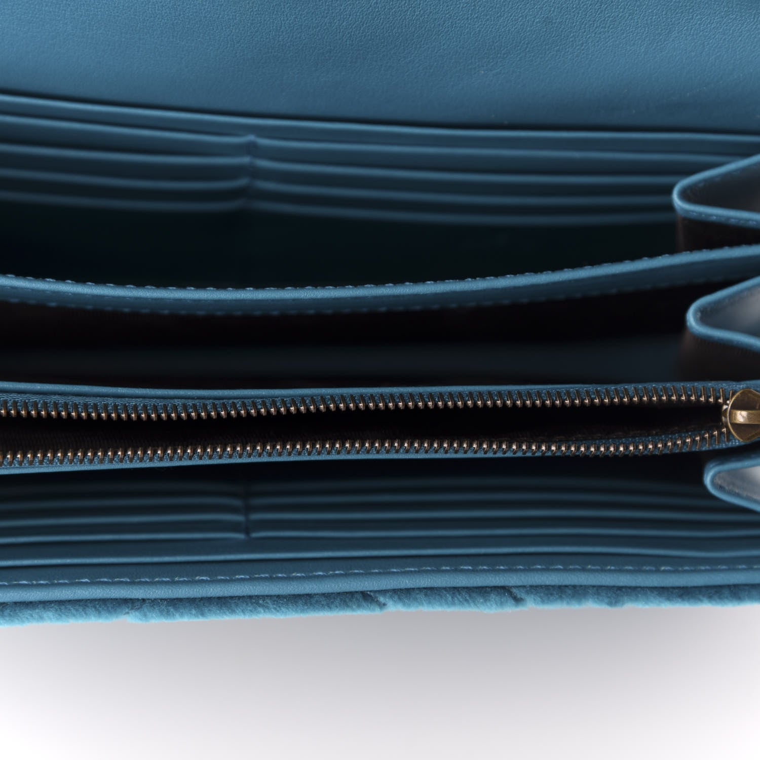 Gucci Velvet Matelasse GG Marmont Chain Wallet Pavone Cyan 5 of 9