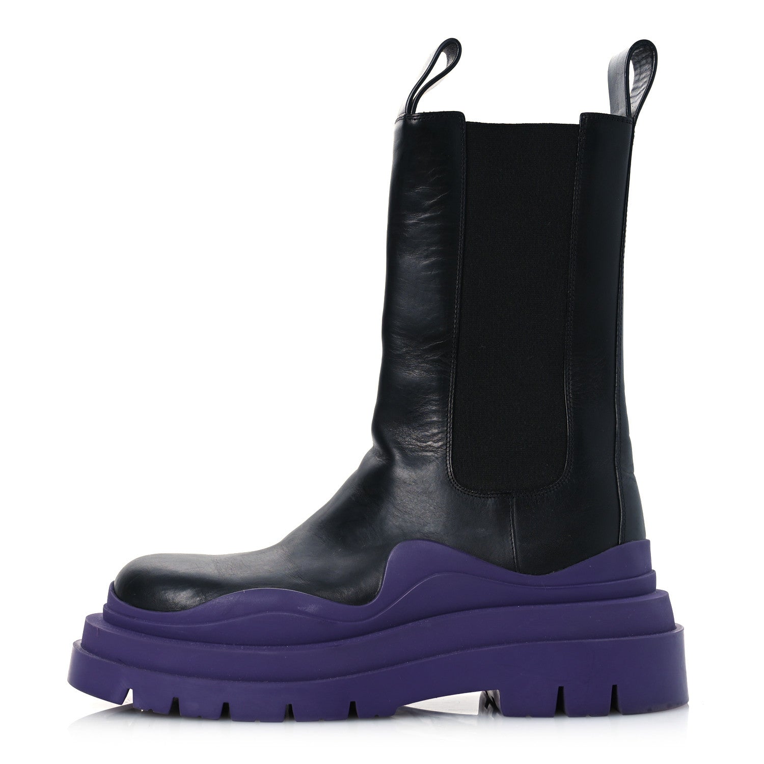 Bottega Veneta Calfskin The Tire Chelsea Boots 38 Black Plum 1 of 13