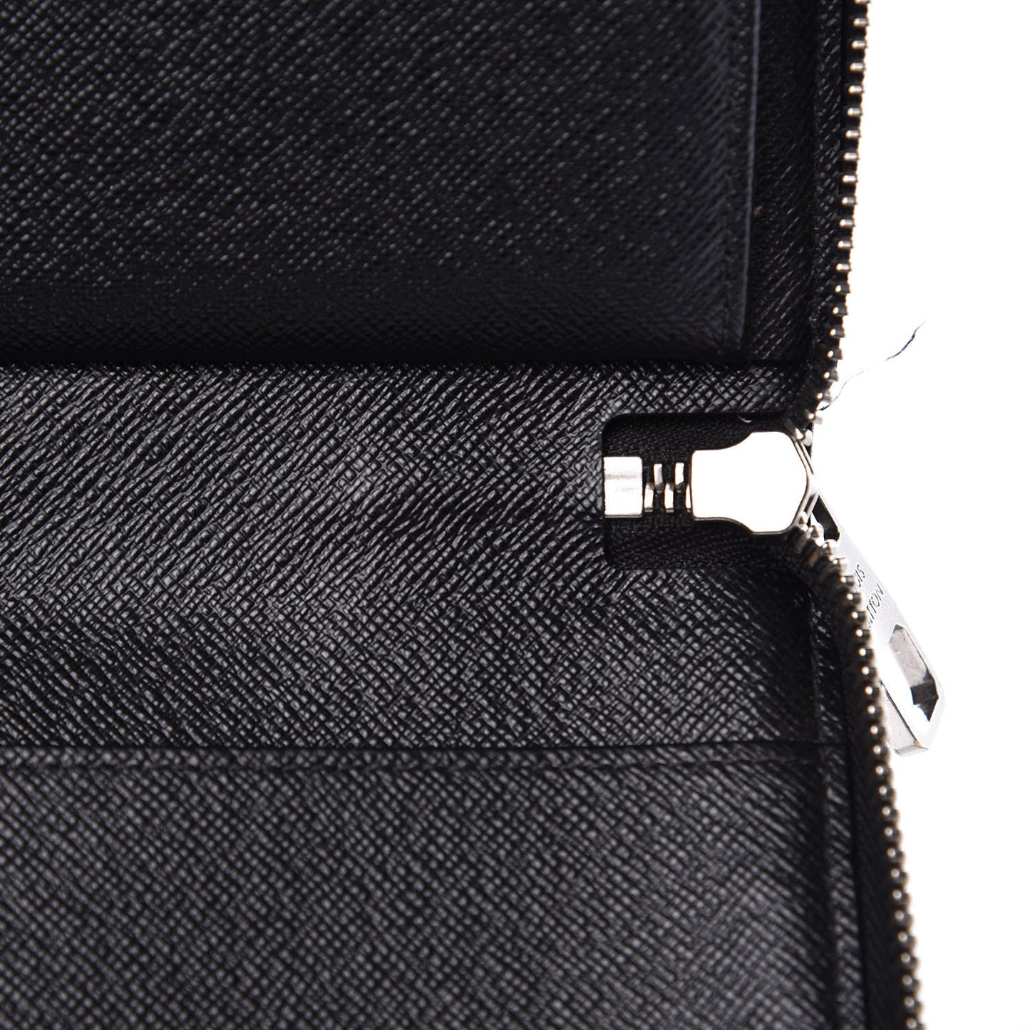 Damier Graphite Zippy Organizer Wallet