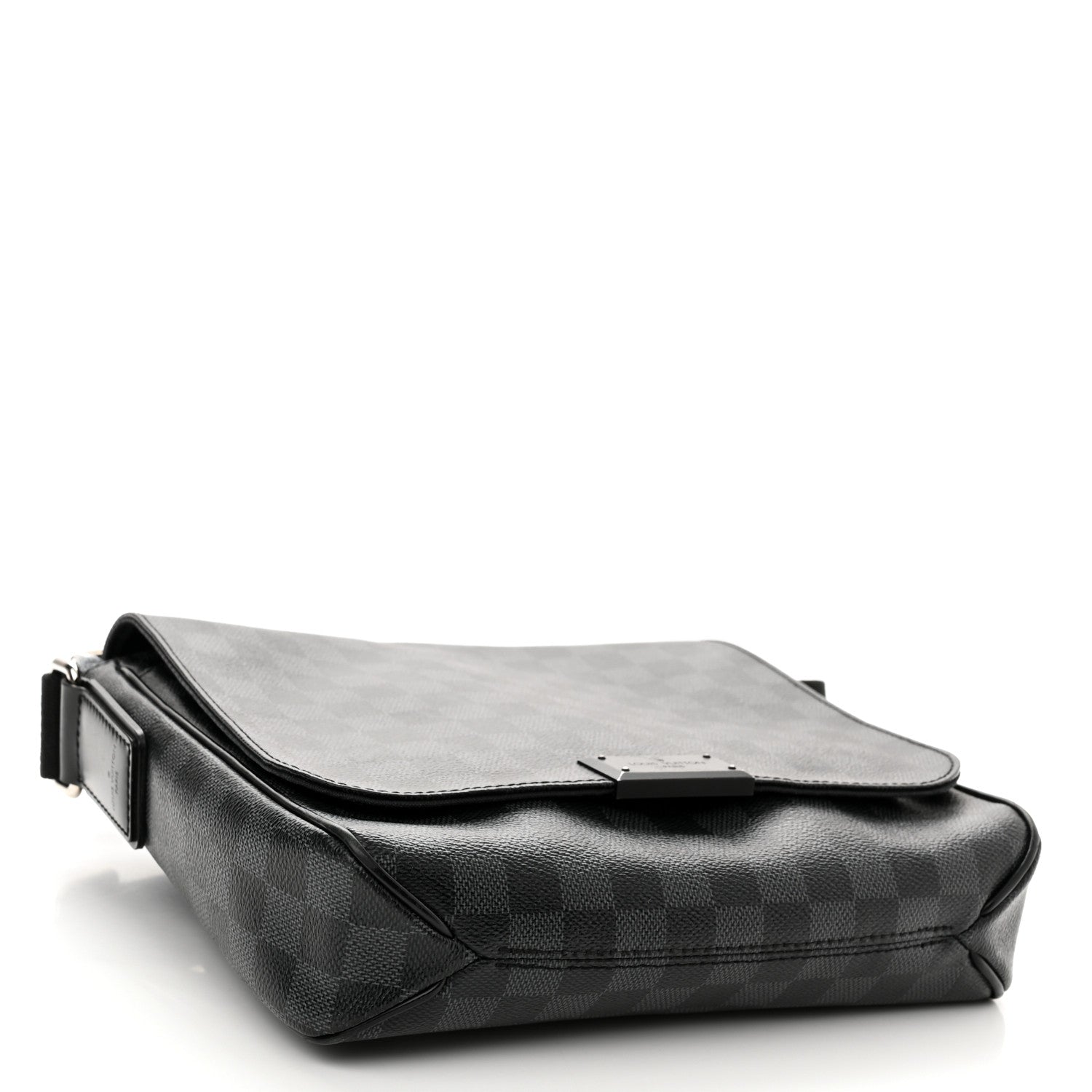 Louis Vuitton Damier Graphite District PM 4 of 9