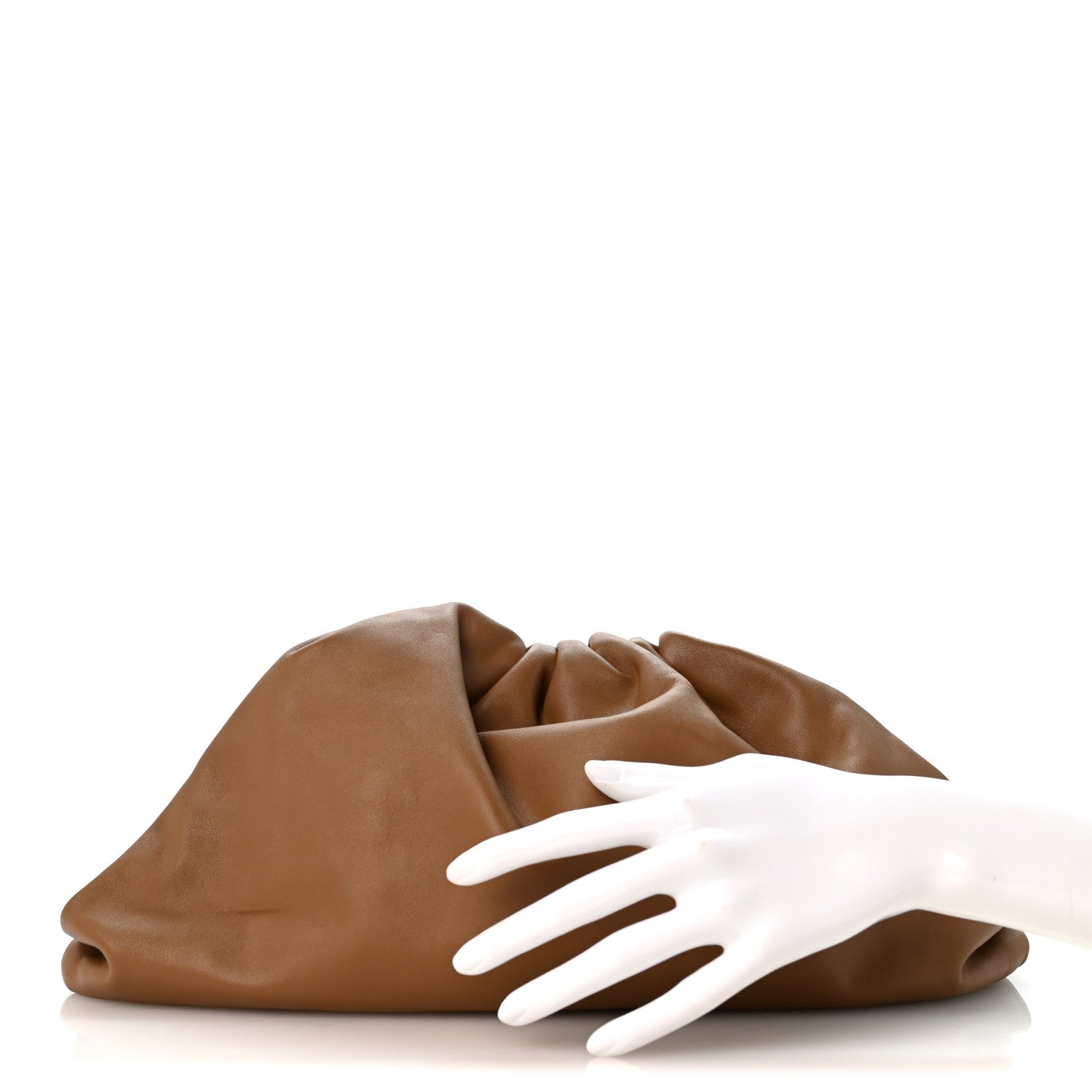 Bottega Veneta Smooth Butter Calf The Pouch Oversized Clutch Cammello 2 of 11
