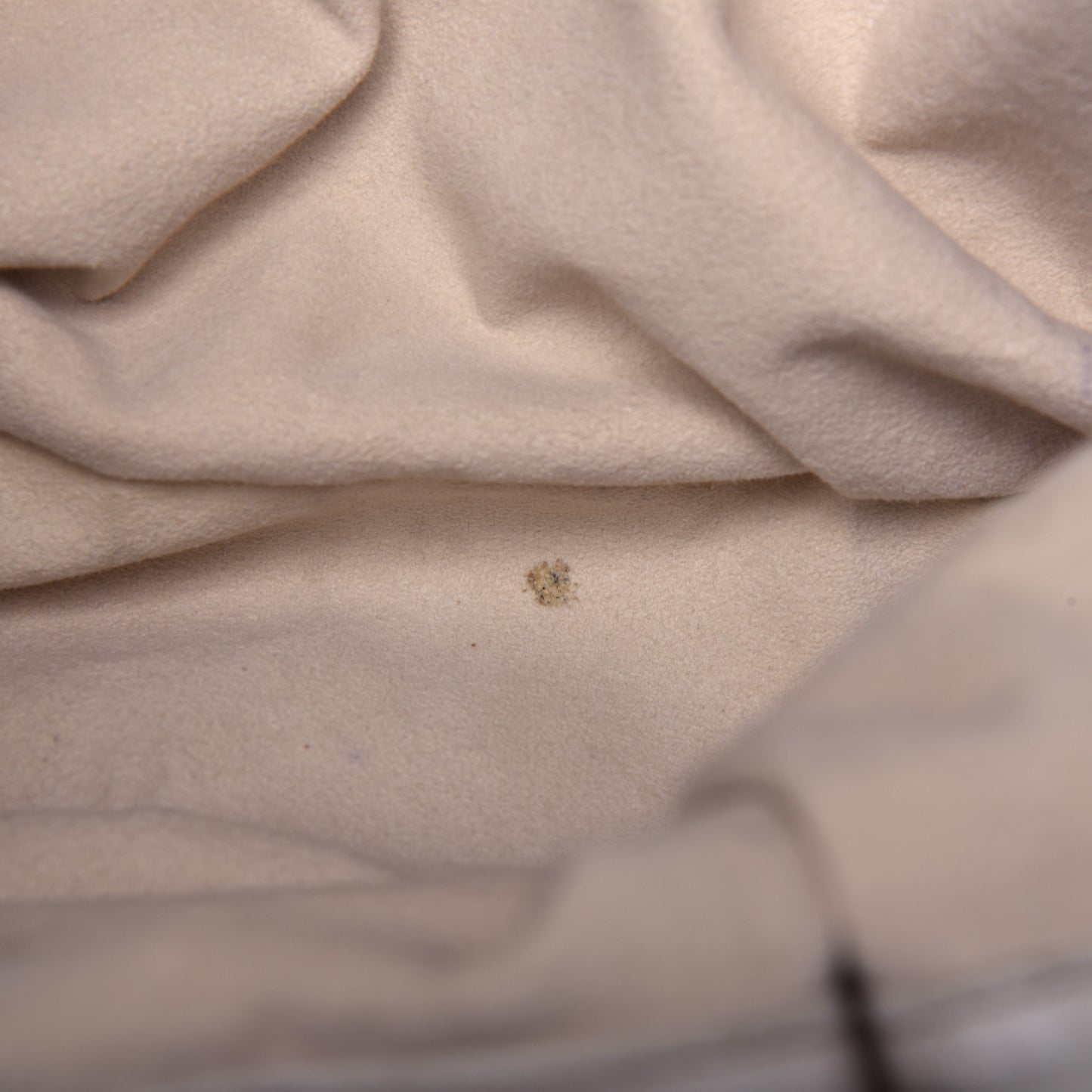 Lambskin Olympe Stratus PM Ecru