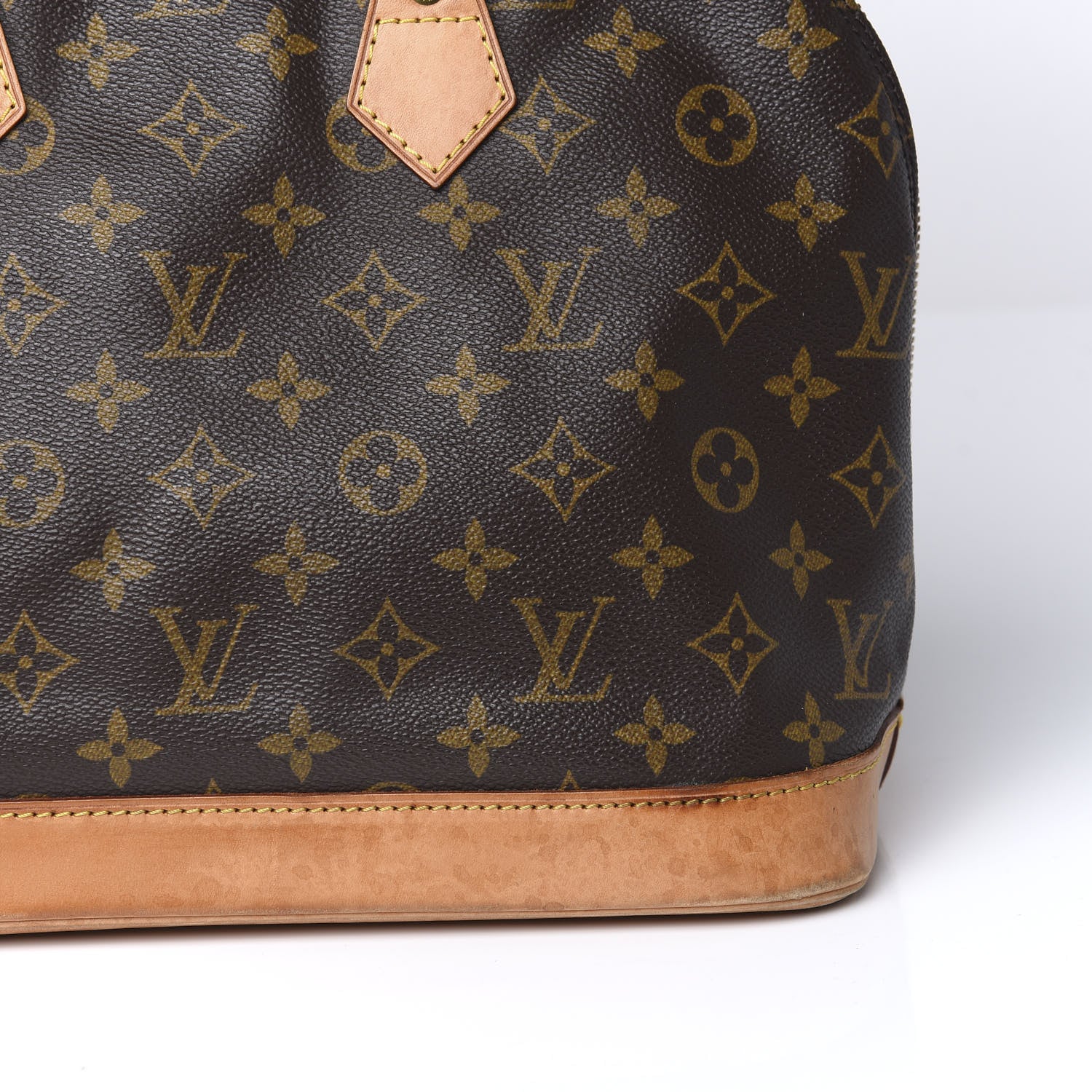 Louis Vuitton Monogram Alma PM 15 of 18