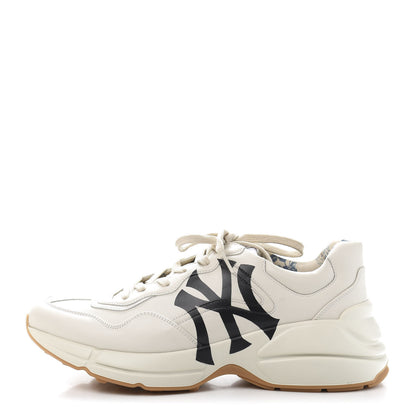 Gucci X MLB Calfskin NY Yankees Mens Rhyton Sneakers 9 Mystic White 1 of 10