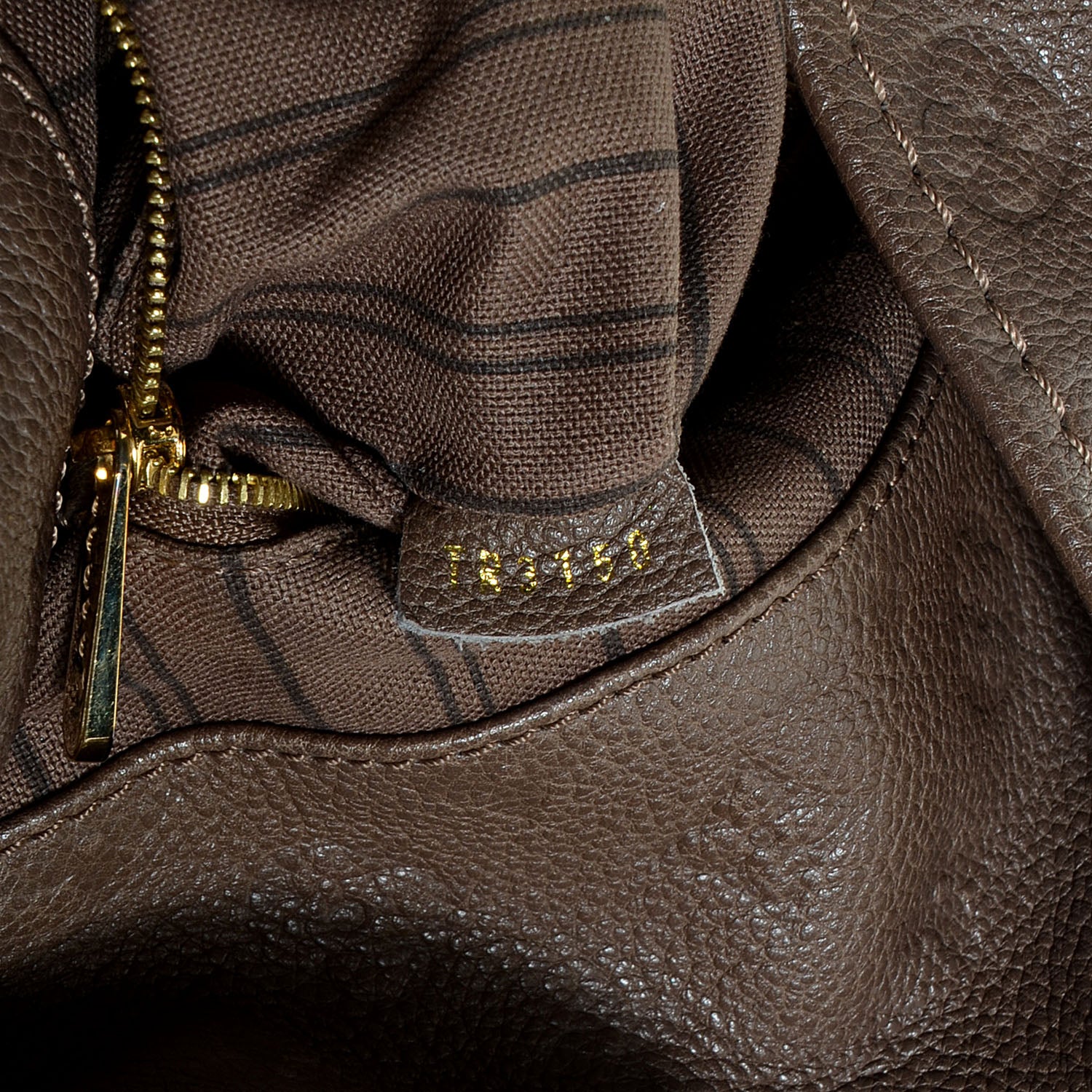 Louis Vuitton Empreinte Artsy MM Ombre 7 of 7