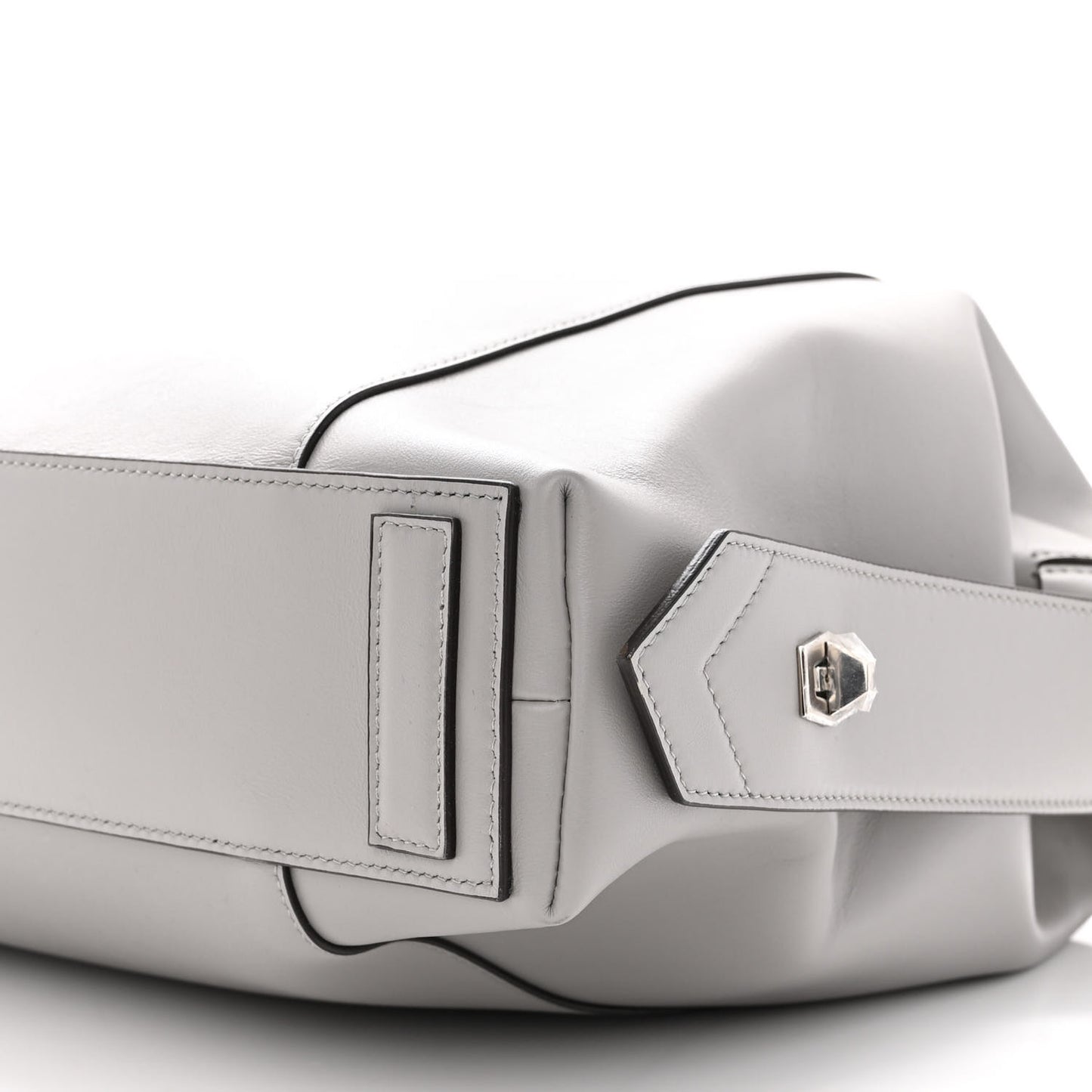 Soft Calfskin Medium Soft Antigona Medium Grey