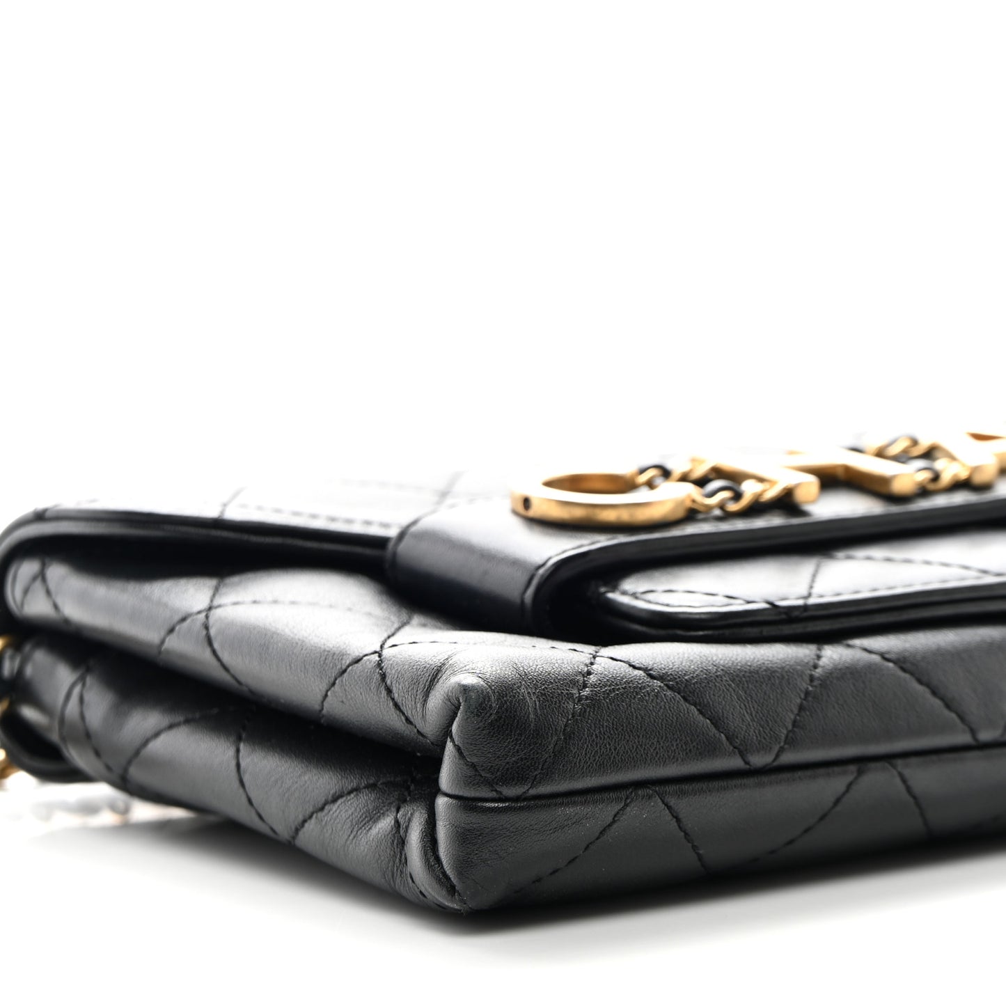 Calfskin Quilted Enchained Clutch Black