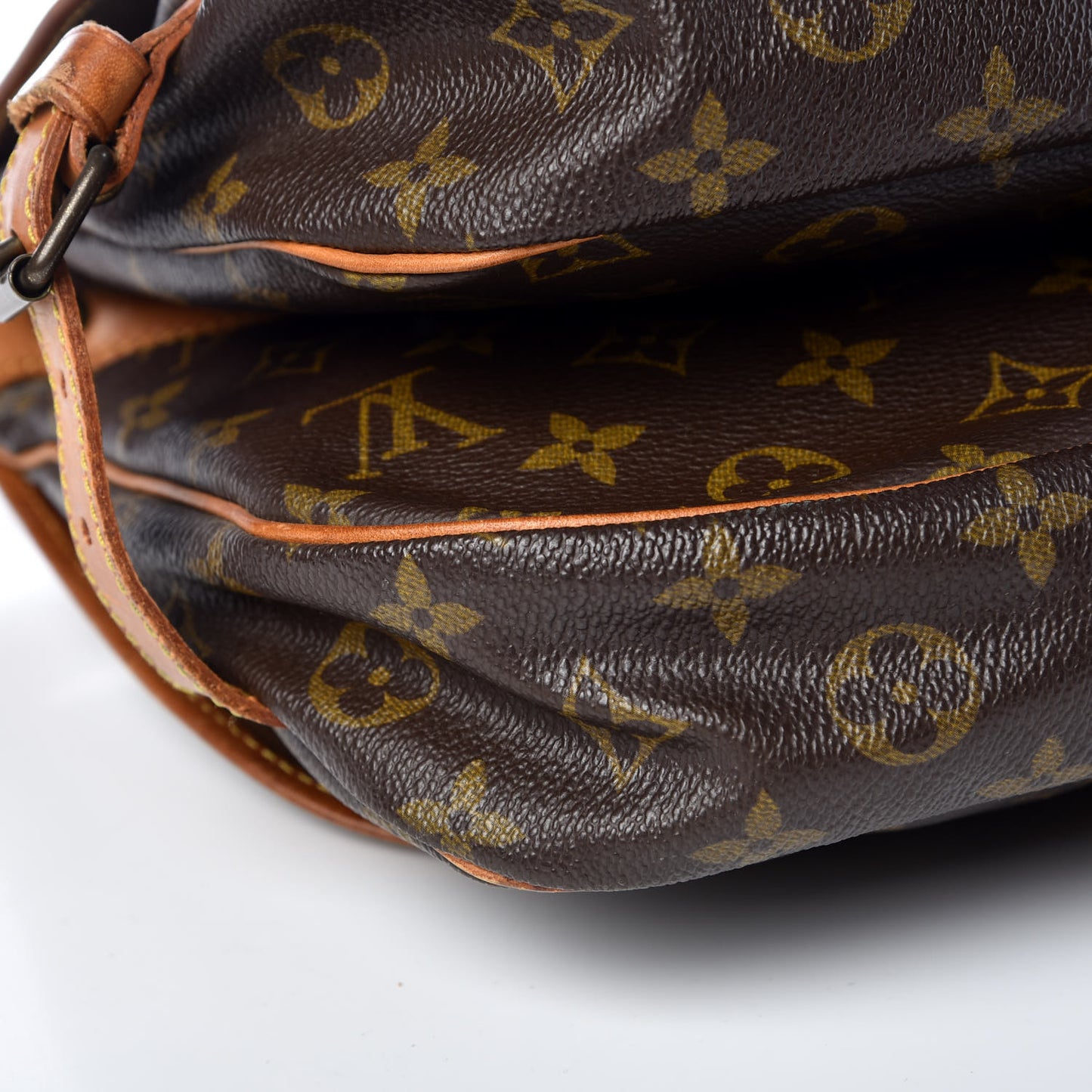 Monogram Saumur 30