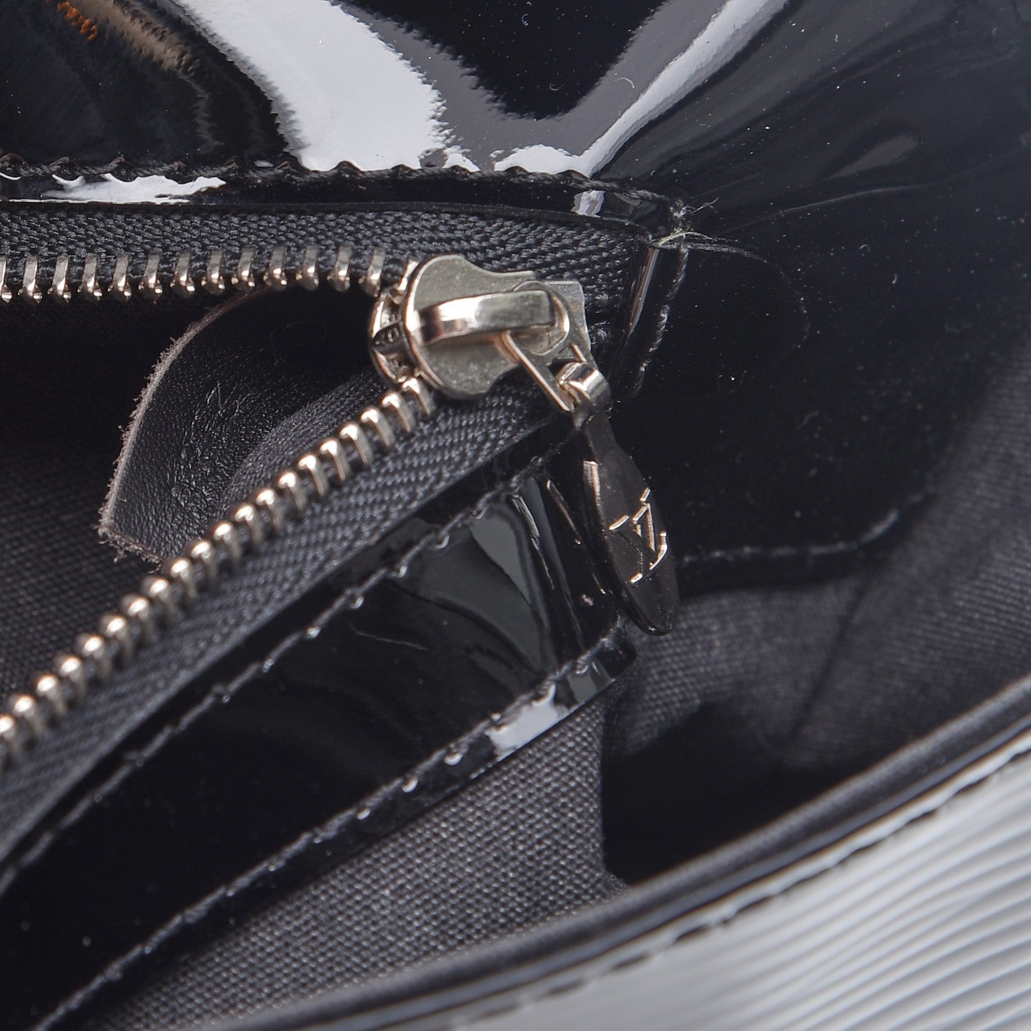 Louis Vuitton Epi Electric Sobe Clutch Black 7 of 7