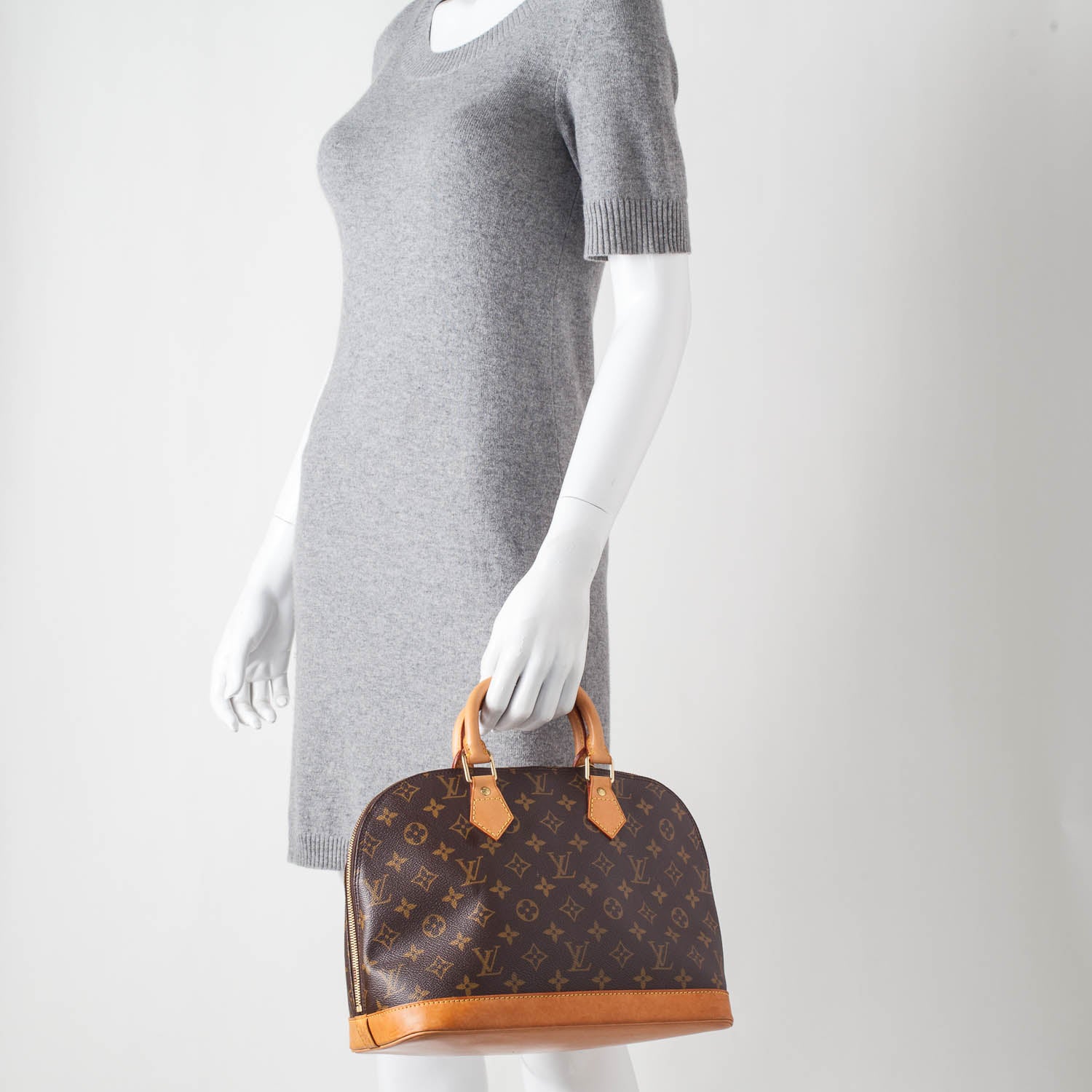 Louis Vuitton Monogram Alma PM 2 of 8