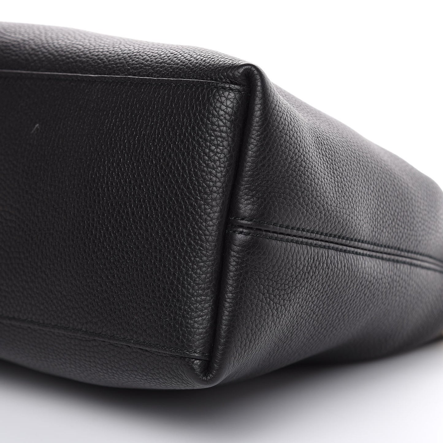 Pebbled Calfskin Medium Soho Chain Shoulder Bag Black