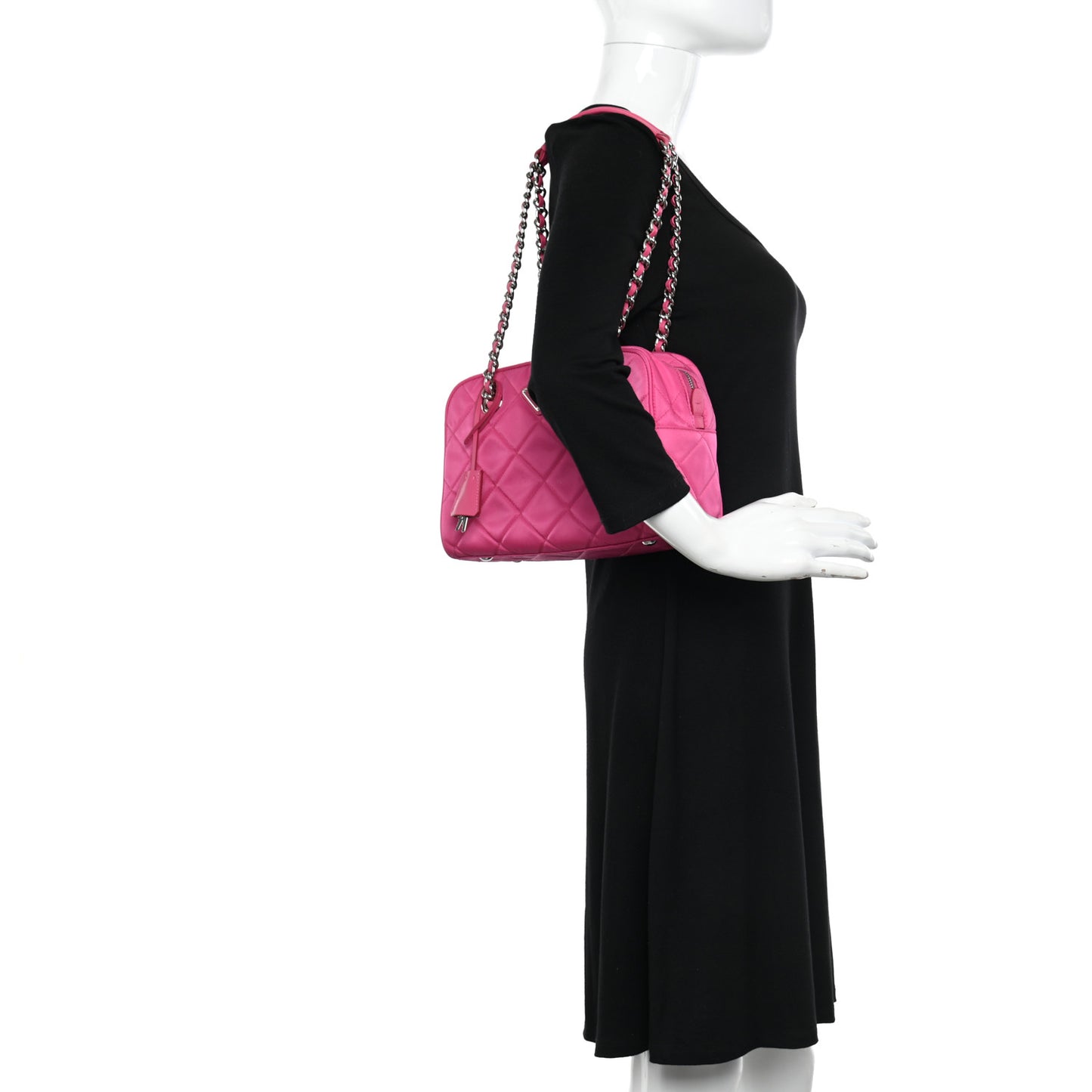 Nylon Tessuto Impuntu Quilted Chain Shoulder Bag Fuxia